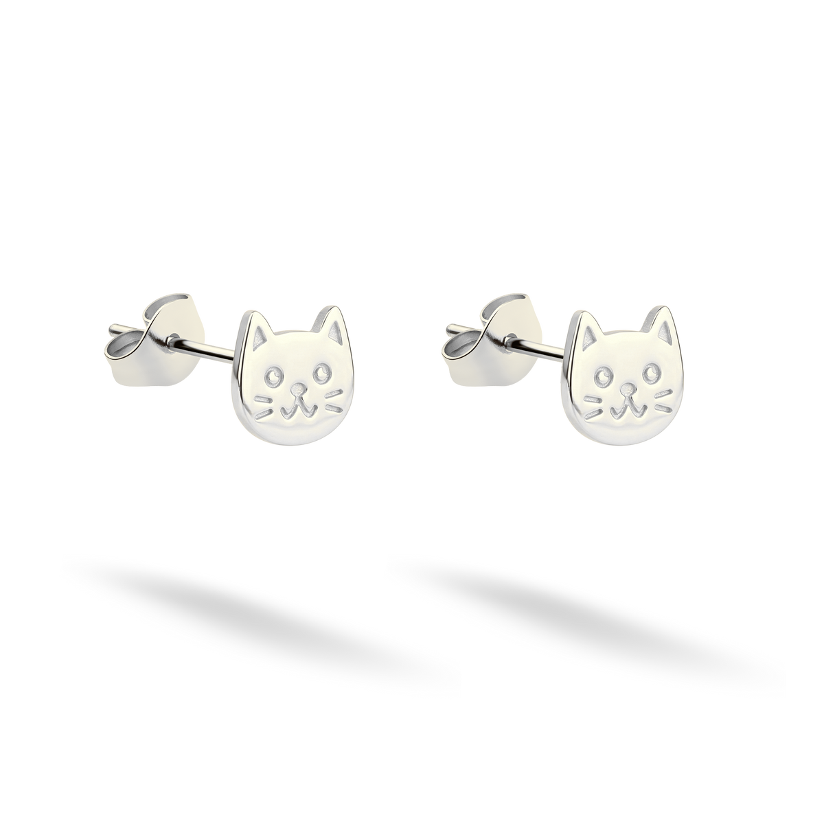 Openwork cat face earrings arranged in crisp 14K white gold
