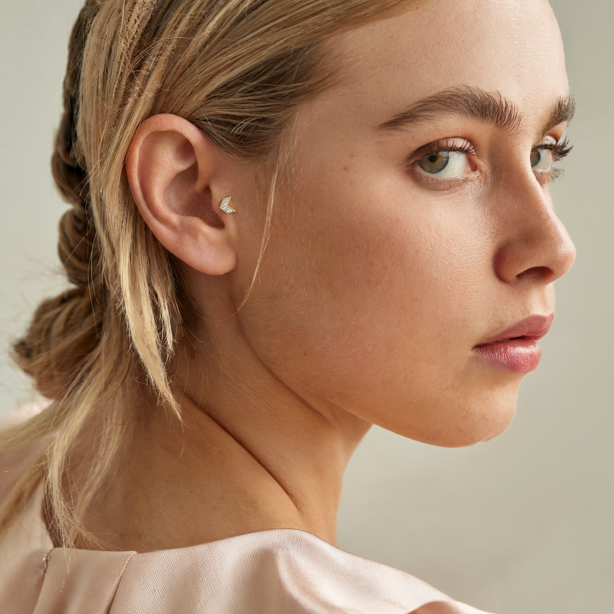 Arrowhead Flatback Ear Diamond CZ Stone Piercing 14K Gold