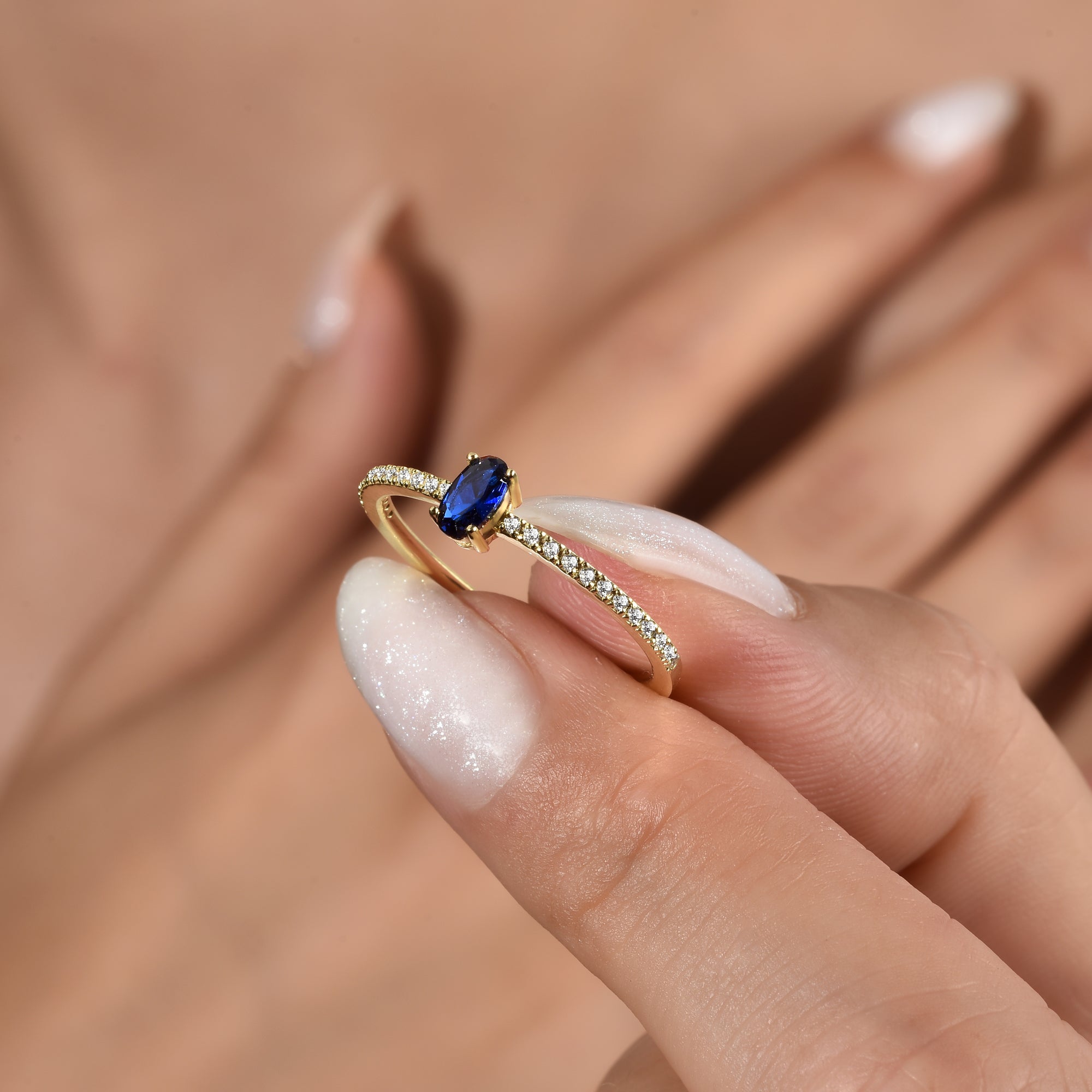 Blue Oval Single Row Diamond Ring 14K Gold
