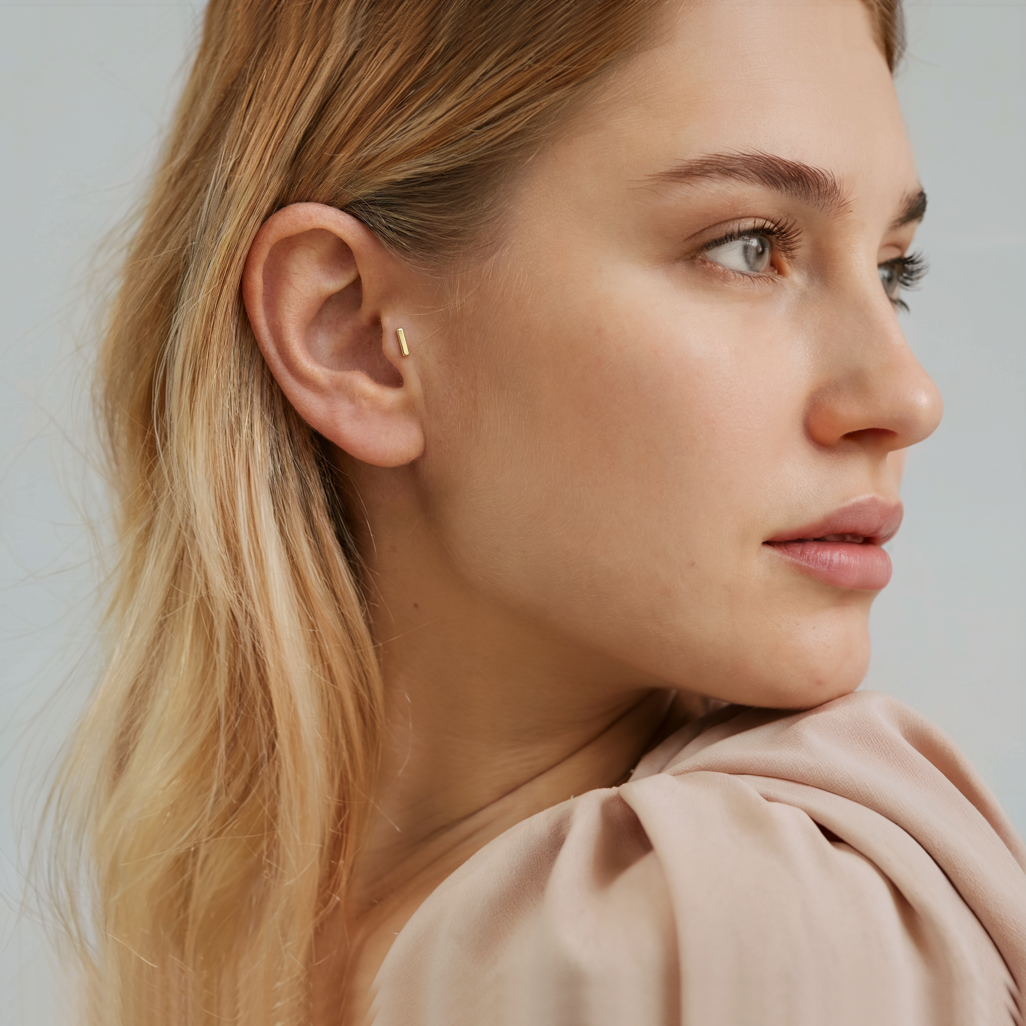 Straight Bar Flatback Ear Piercing 14K Gold