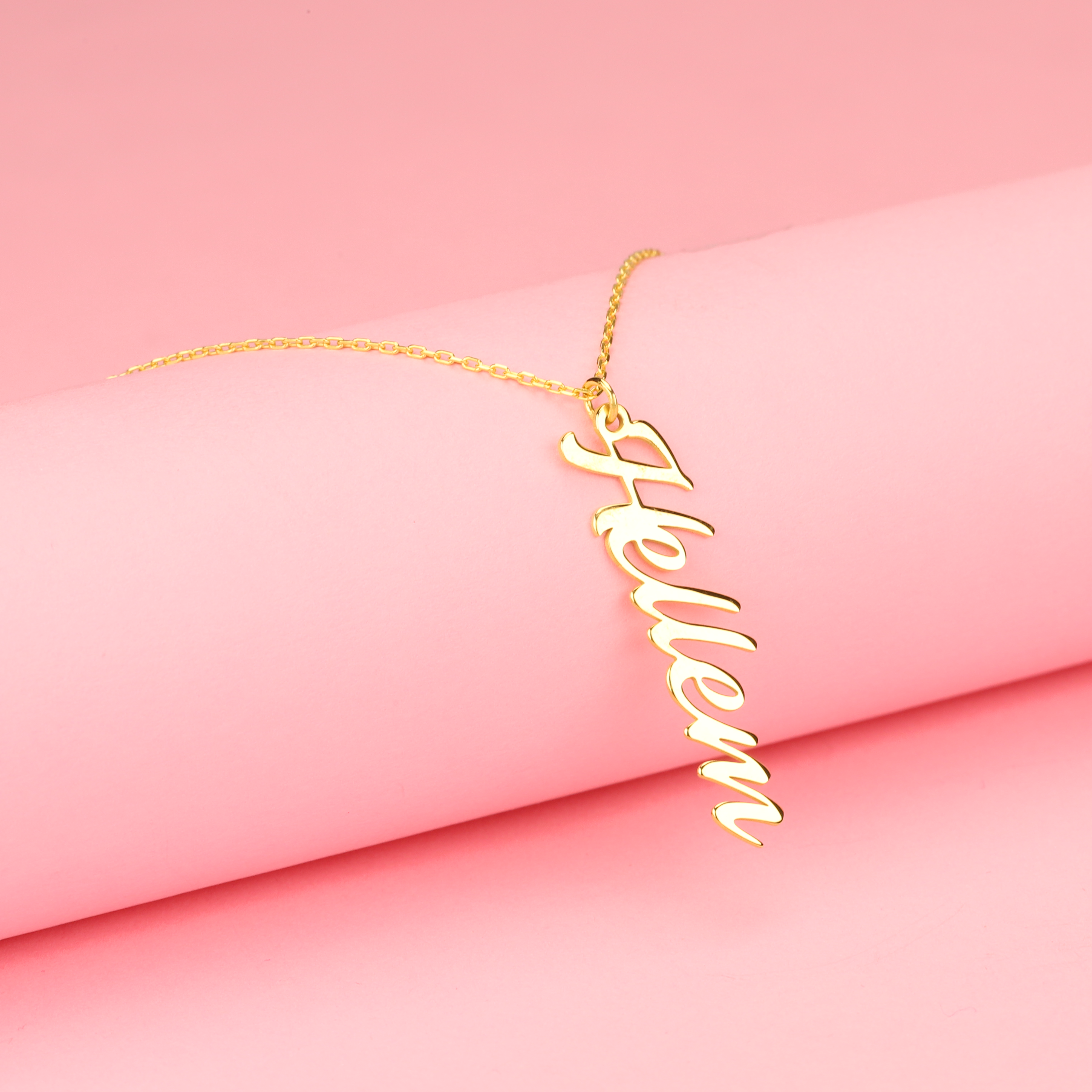 Essence Vertical Personalized Name Custom Necklace 14K Gold