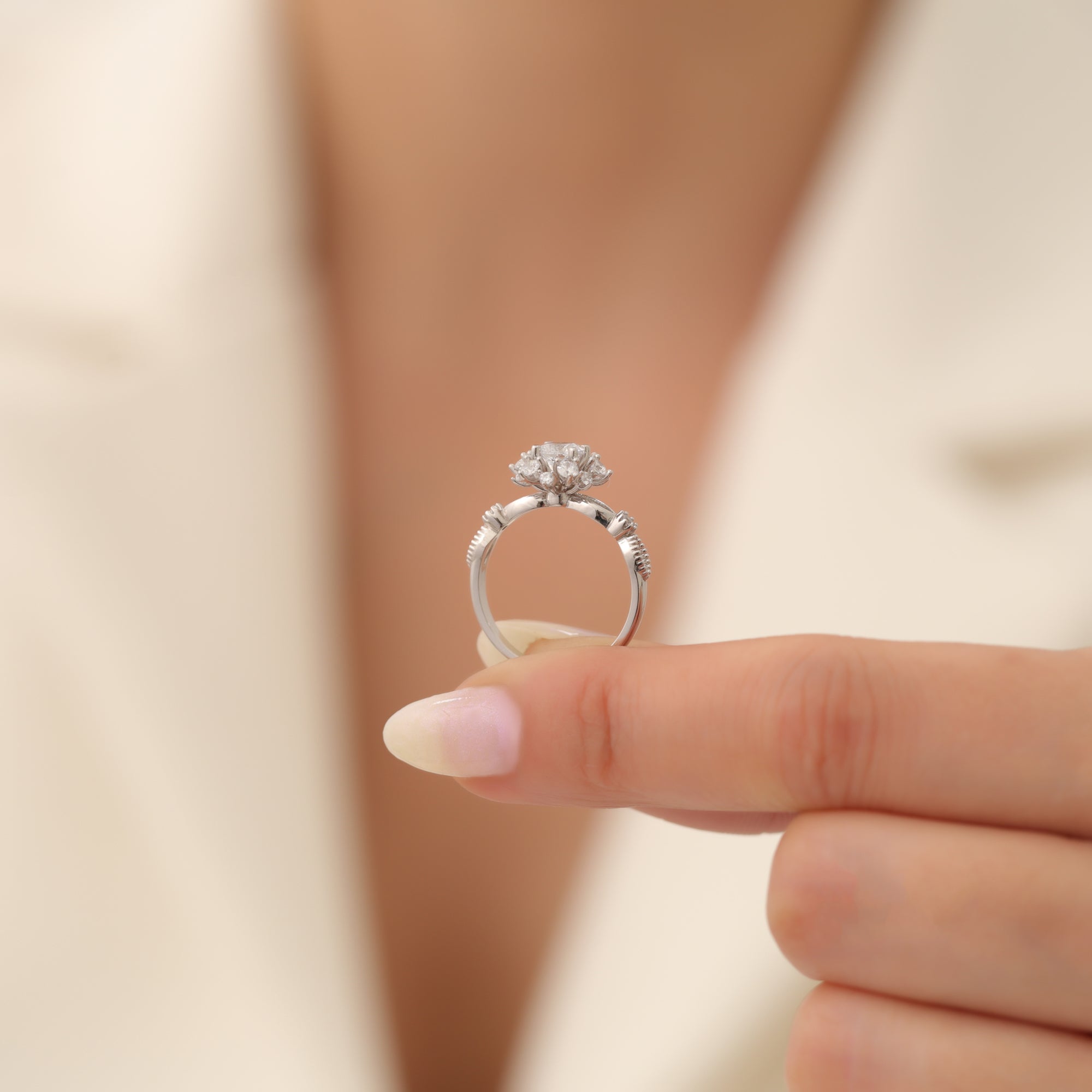 Flower Detail Ring 14K Gold with CZ Stone