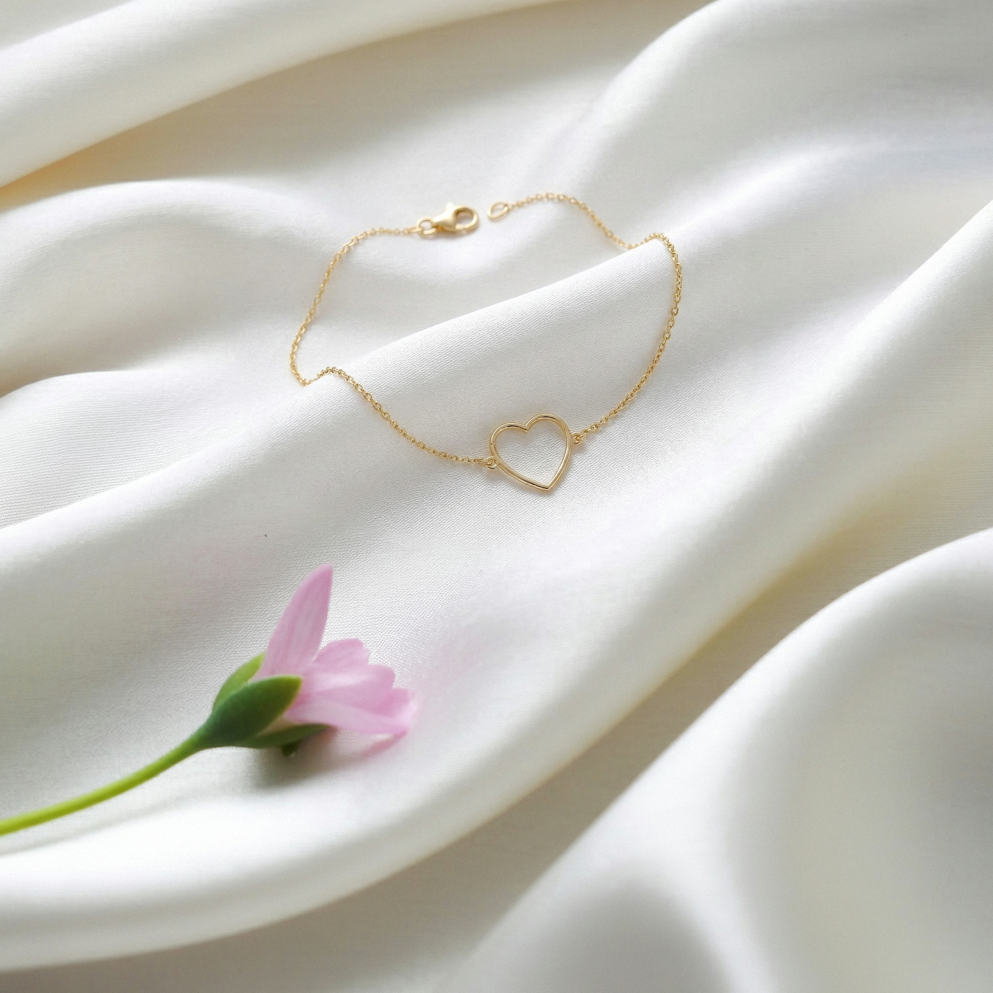 Frame Heart Bracelet 14K Gold / Silver