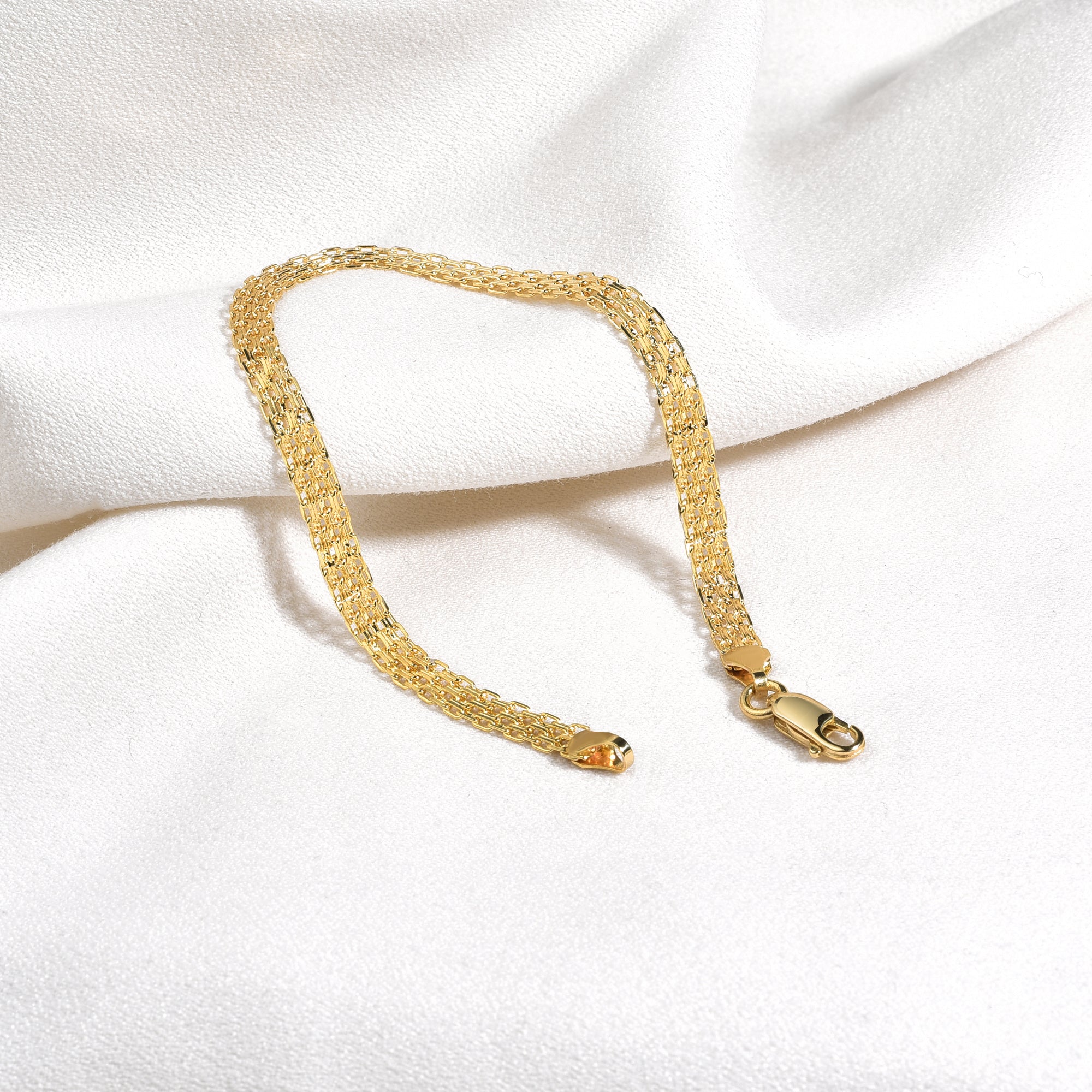 Graceful Loop Chain Bracelet 14K Gold