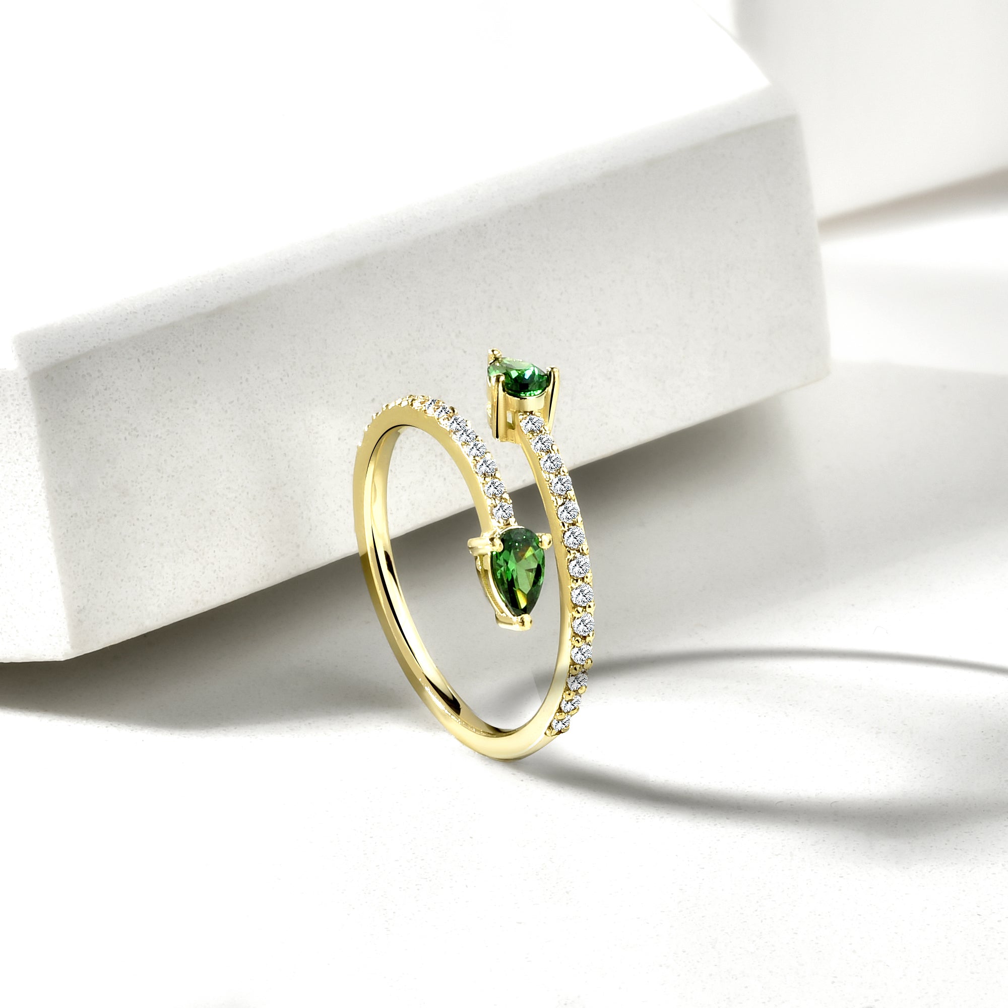 Green Double Headed Diamond Ring 14K Gold