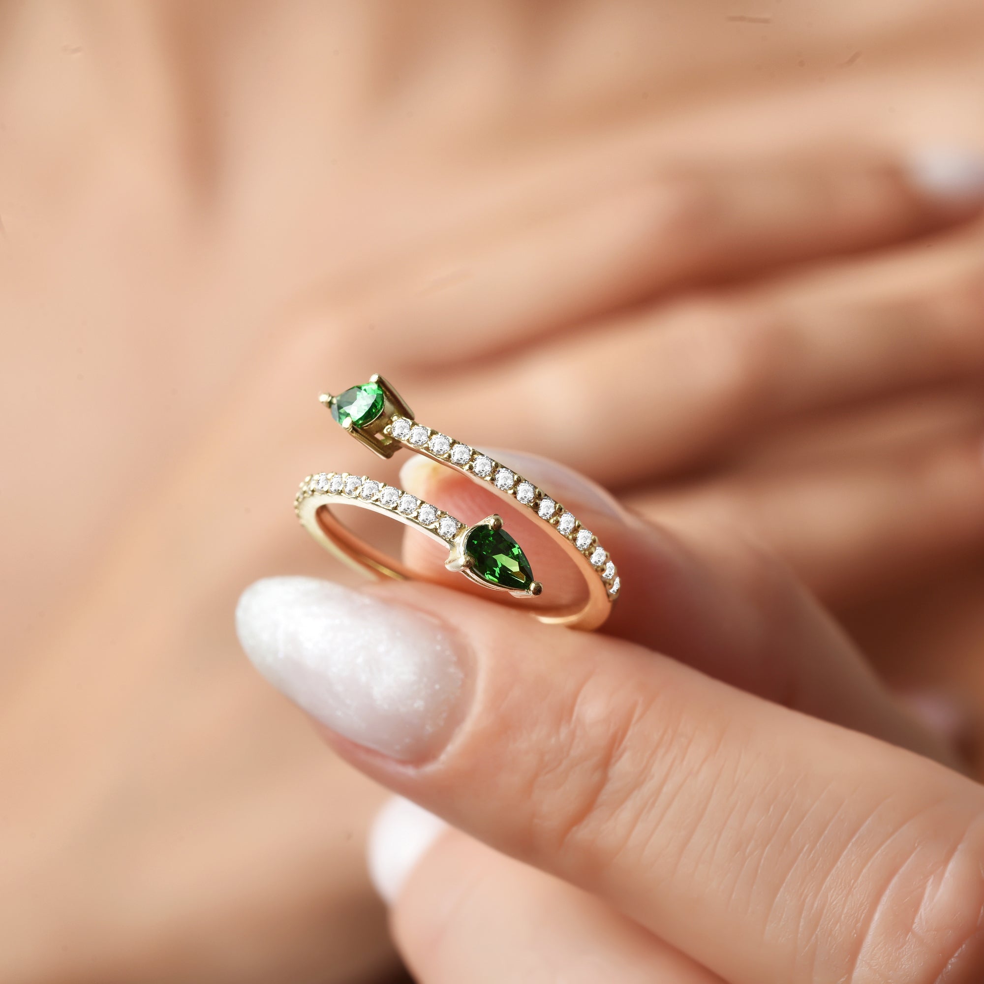 Green Double Headed Diamond Ring 14K Gold