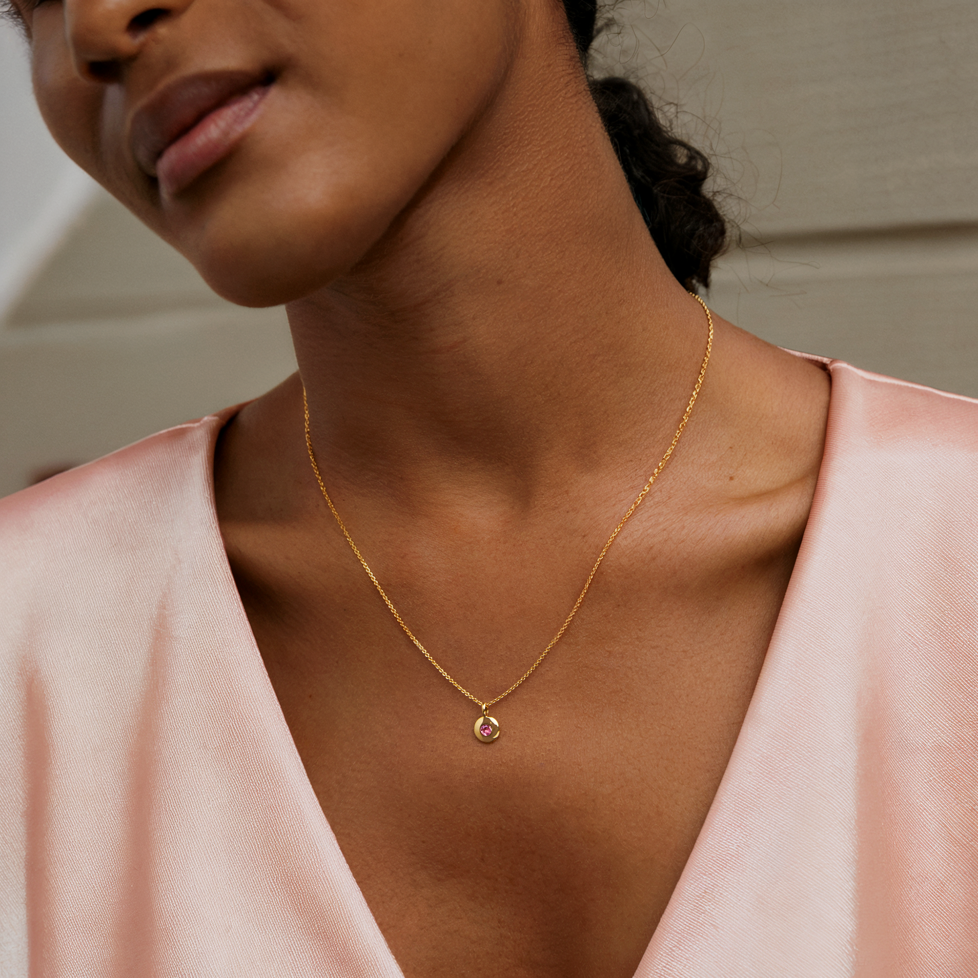 Handcrafted In-frame Solitaire Birthstone Necklace in 14K Gold – Custom Design for Every Occasion
