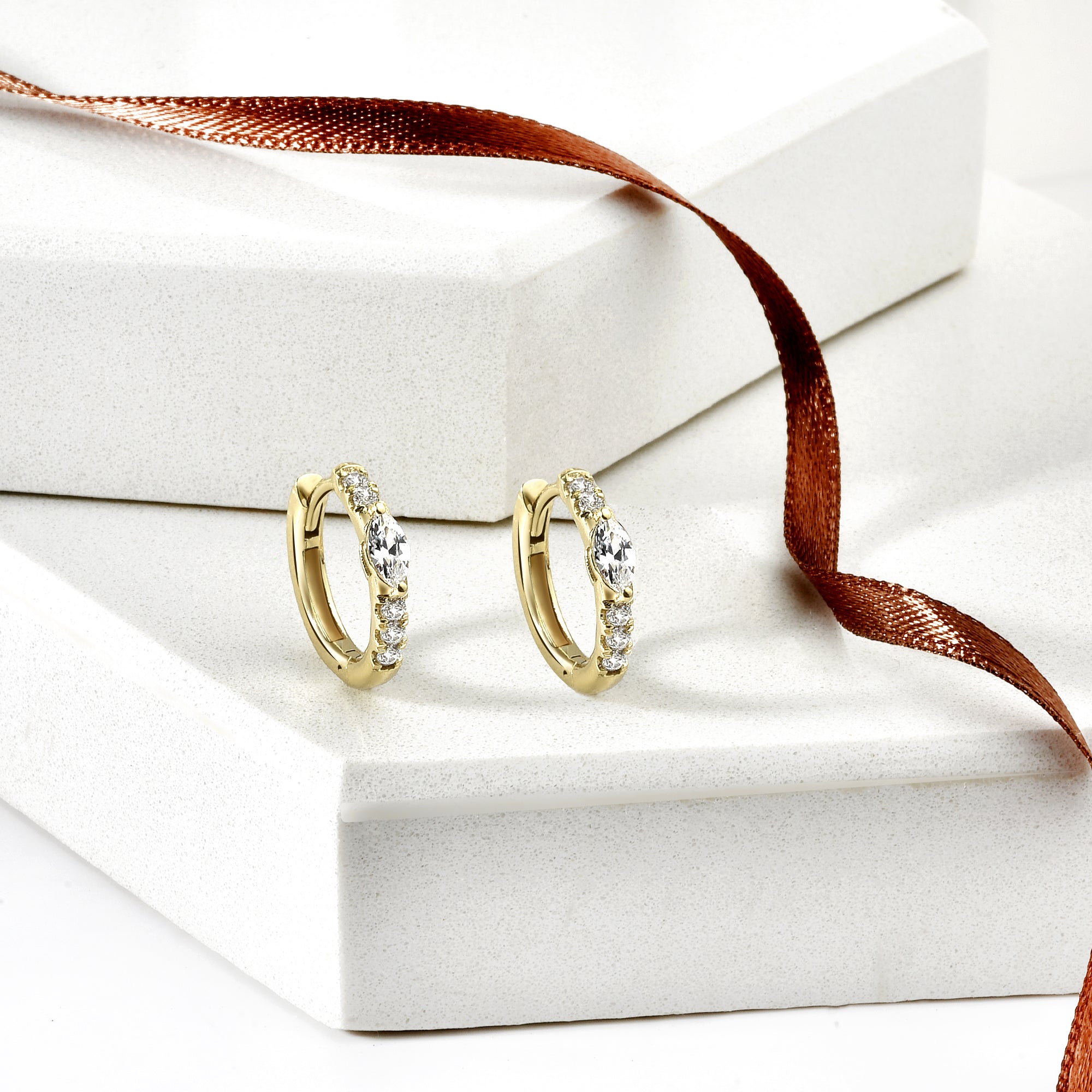 Light Strokes Diamond Hoops Earrings 14K Gold