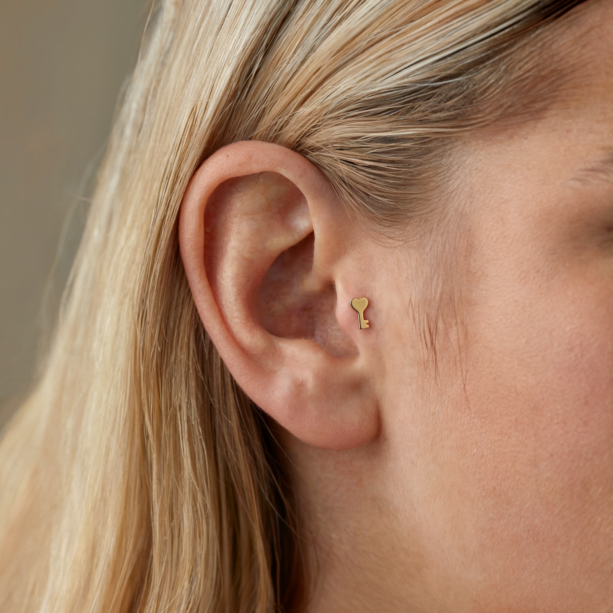 Love Key Flatback Ear Piercing 14K Gold / Silver with tiny heart design. A delicate heart piercing, perfect for Valentine gifting and everyday elegance.