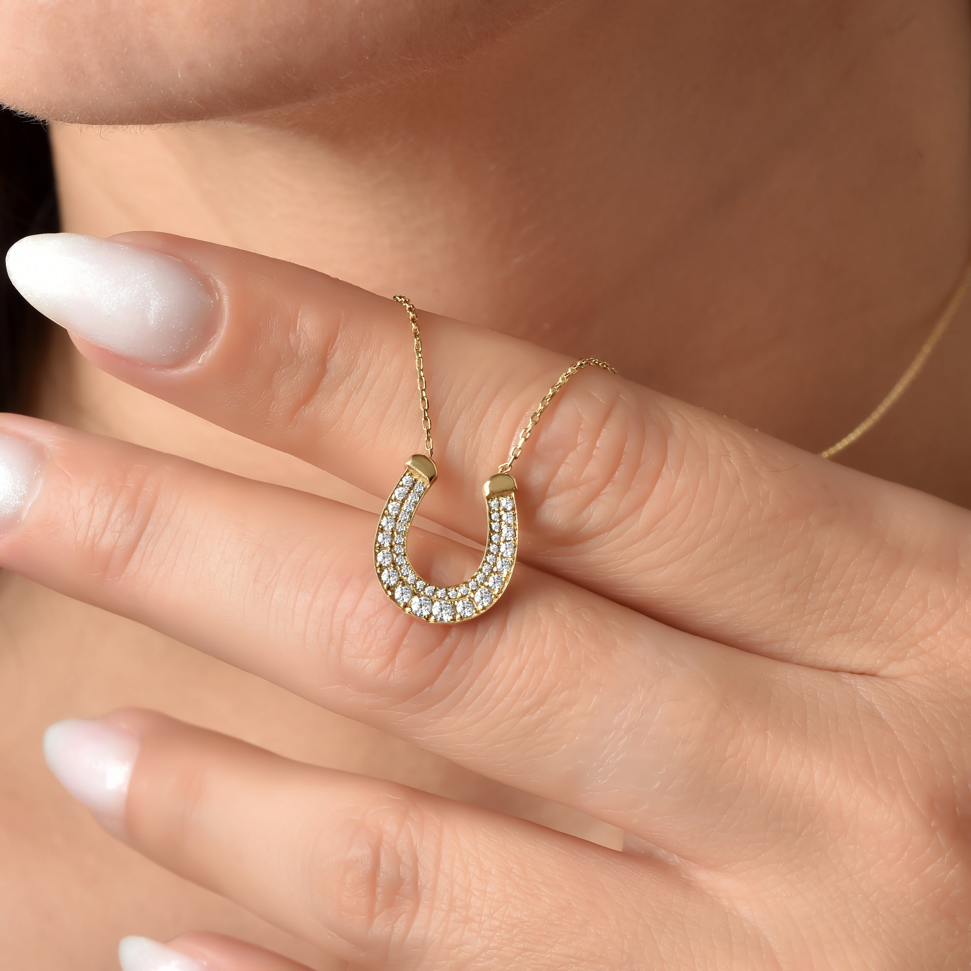 Horseshoe Glow Diamond Necklace 14K Gold