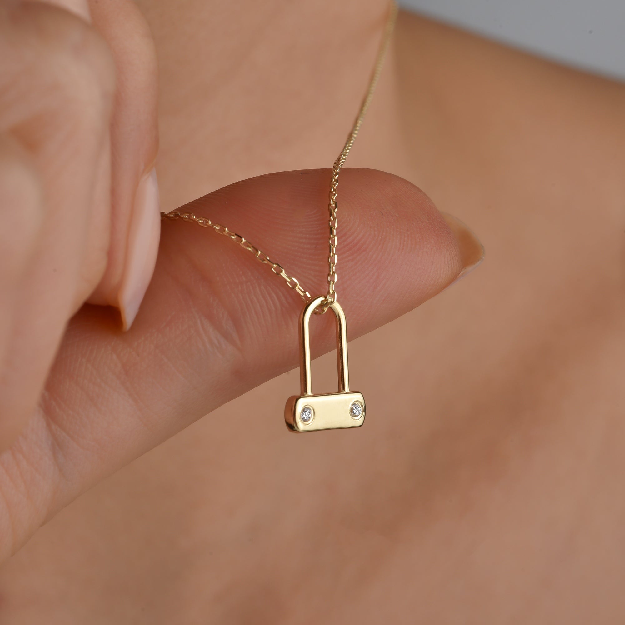 Minimal Stone Lock Diamond Necklace 14K Gold / Silver
