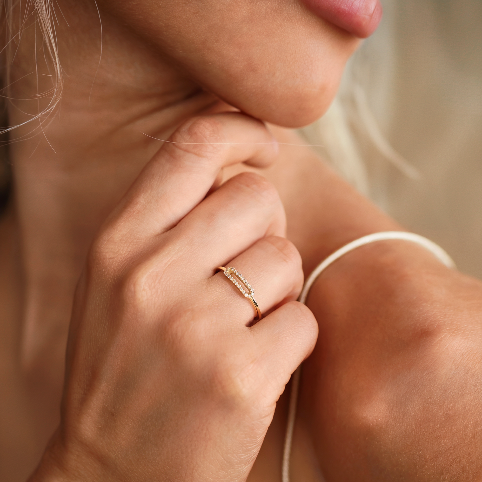 Paperclip Stone Diamond Ring 14K Gold