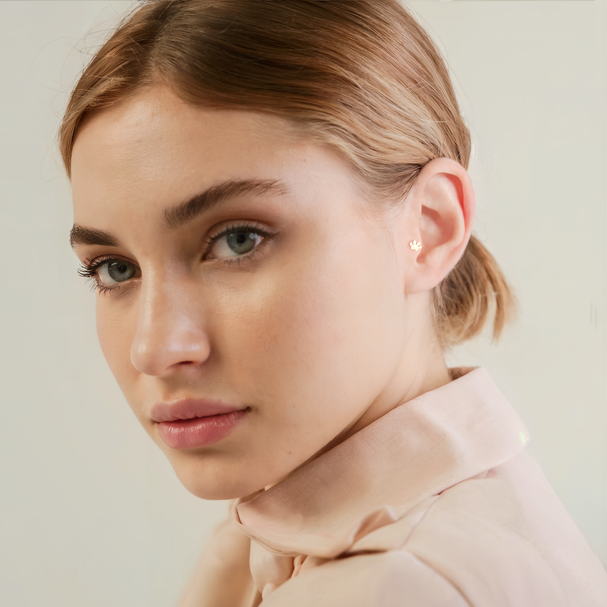 Paw Flatback Ear Piercing 14K Gold