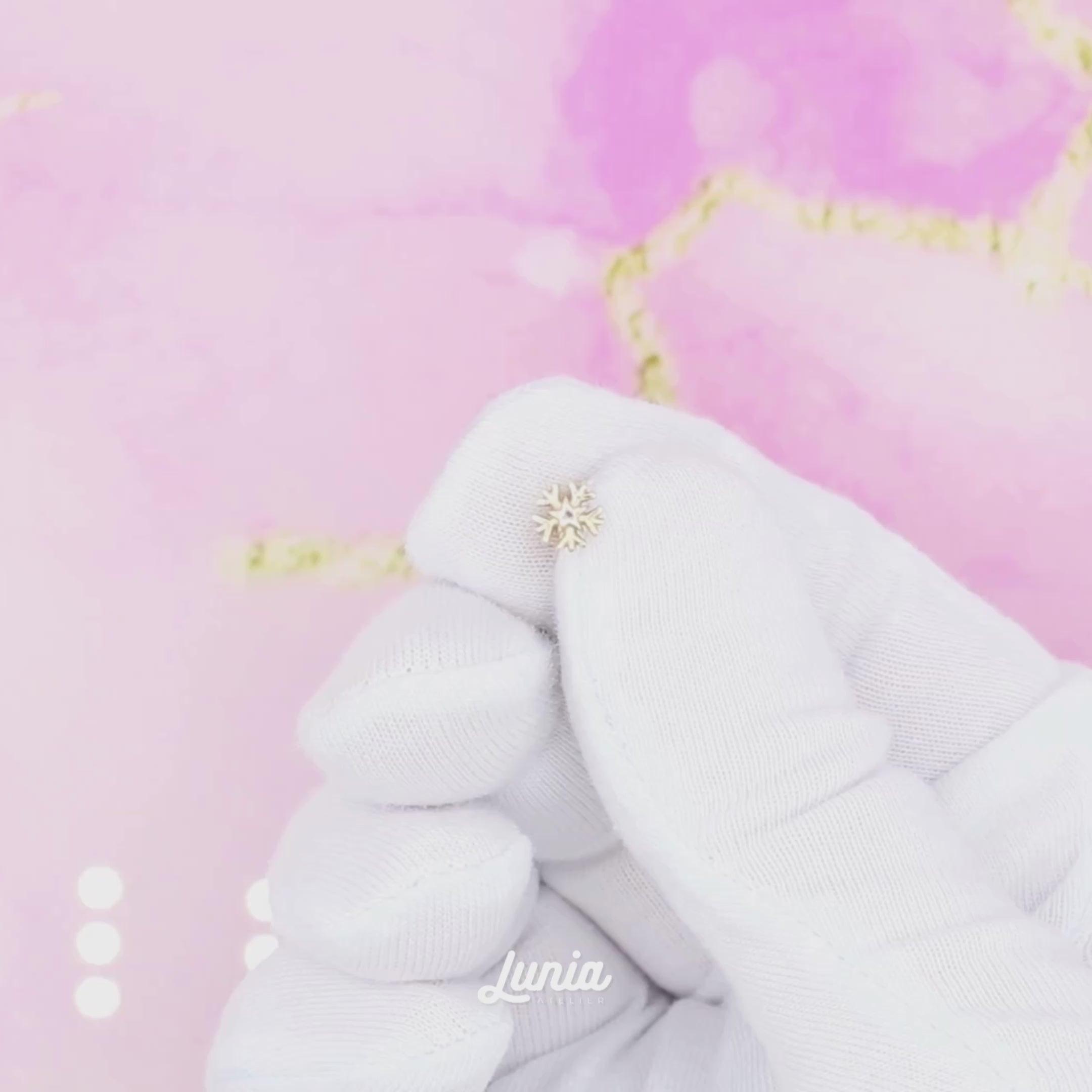 Snowflake Flatback Ear Piercing 14K Gold