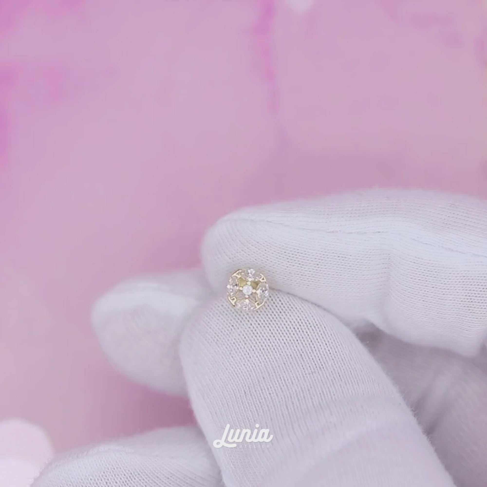 Round Stone Flatback Ear Piercing 14K Gold with CZ Stone