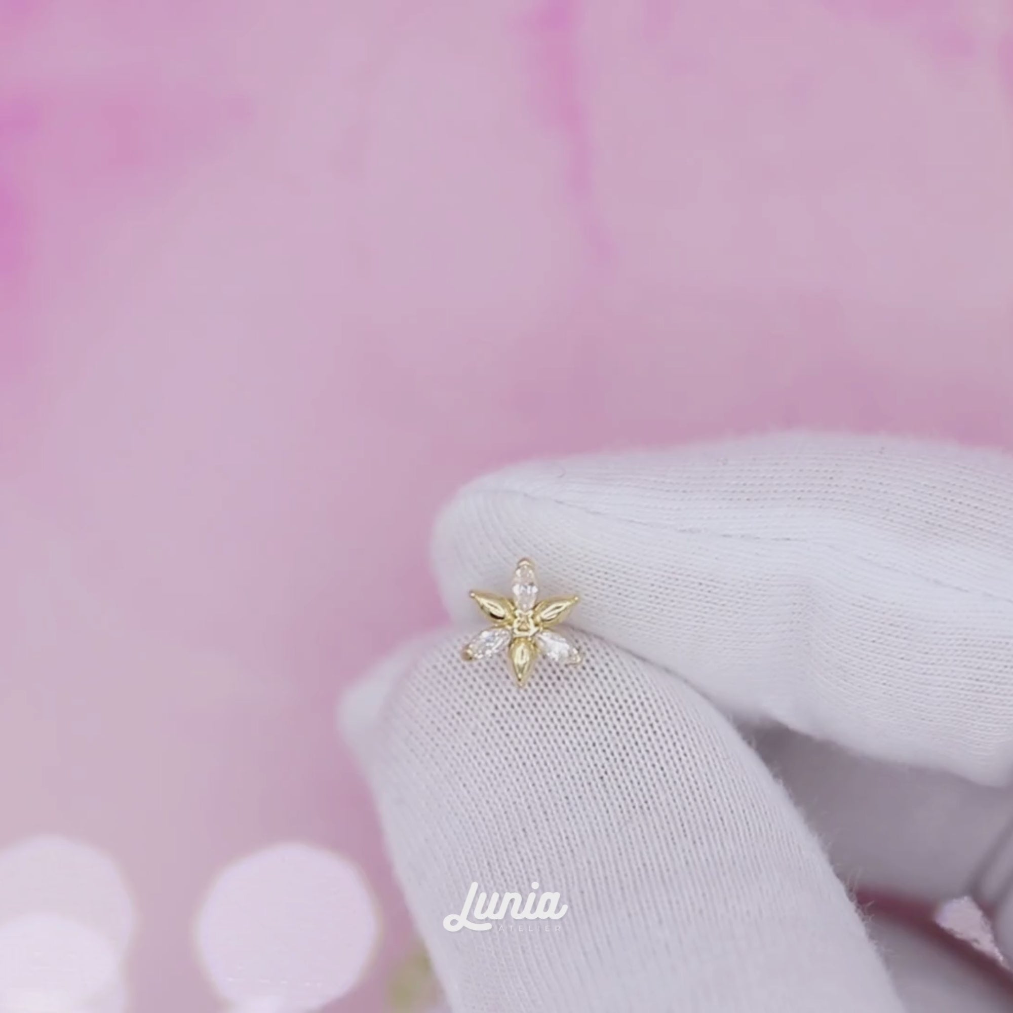 Starflower Flatback Ear Piercing 14K Gold with CZ Stone