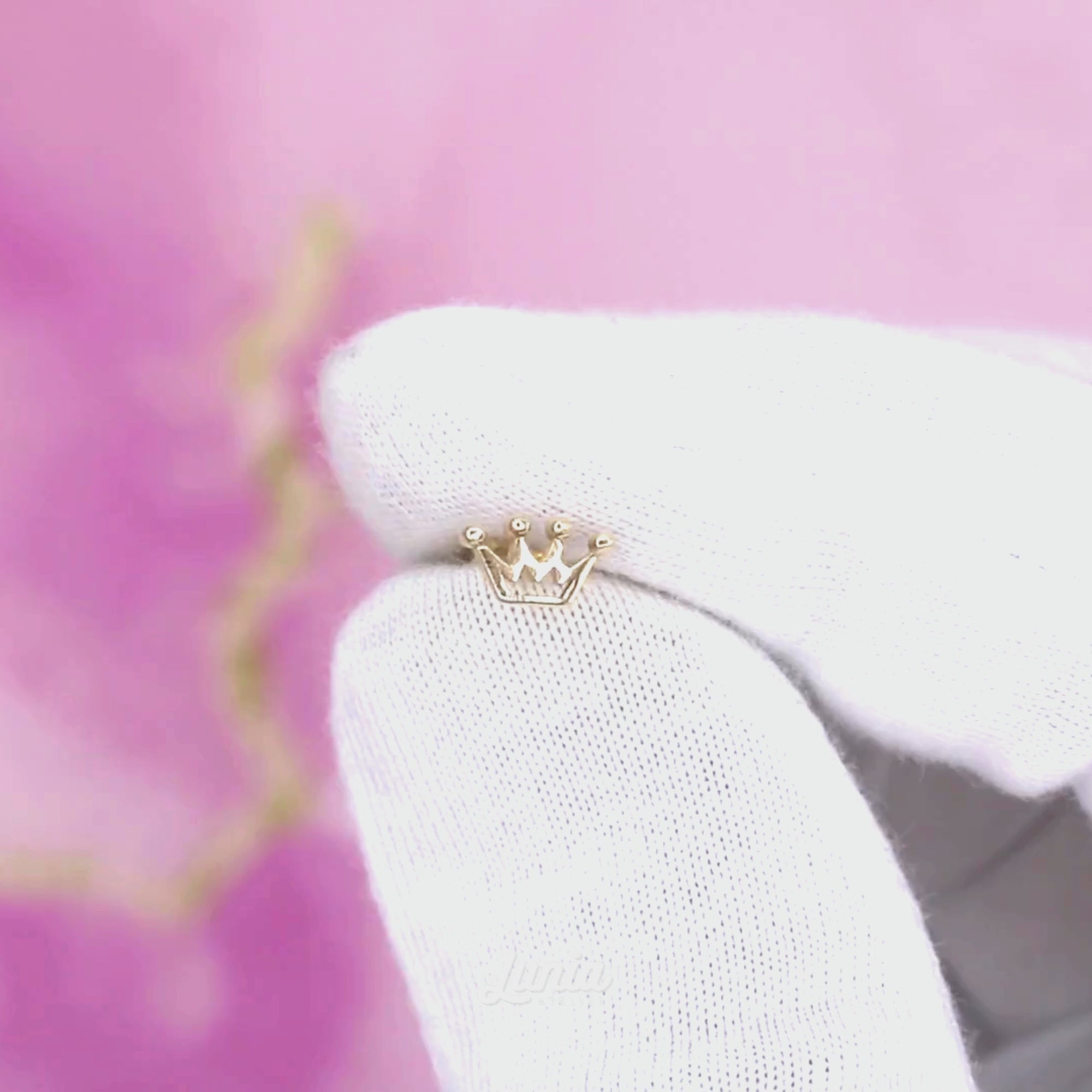 Crown Flatback Ear Piercing 14K Gold