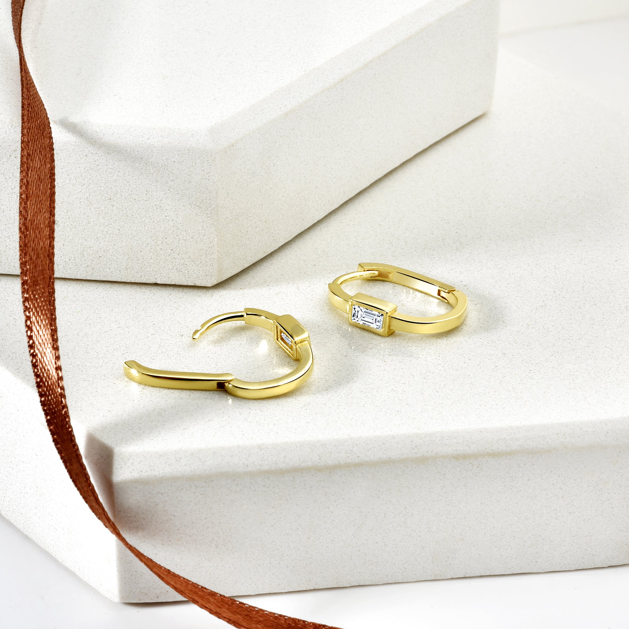 Rectangular Hoops Earrings 14K Gold / Silver