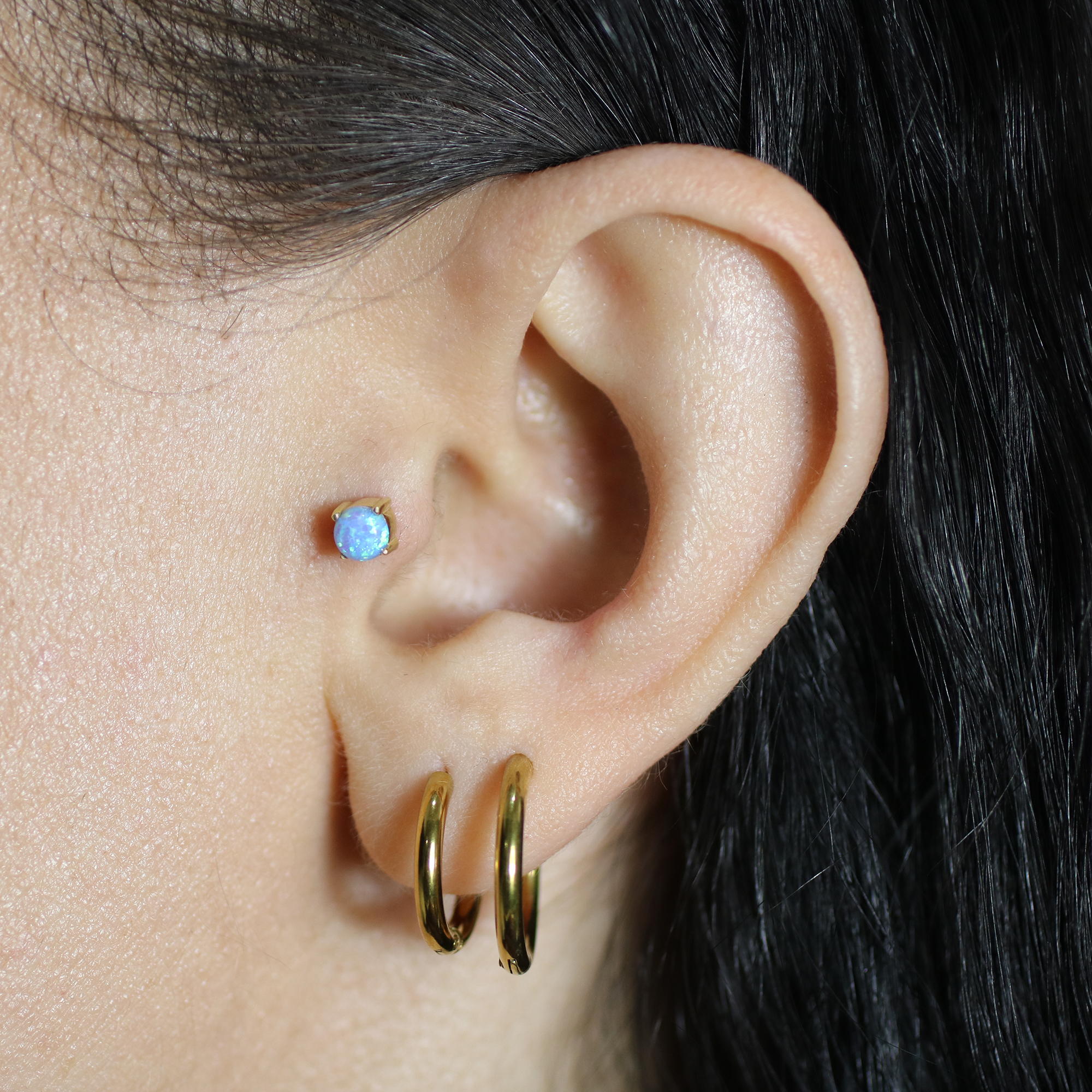 Sapphire Glow Flatback Ear Piercing 14K Gold with CZ Stone