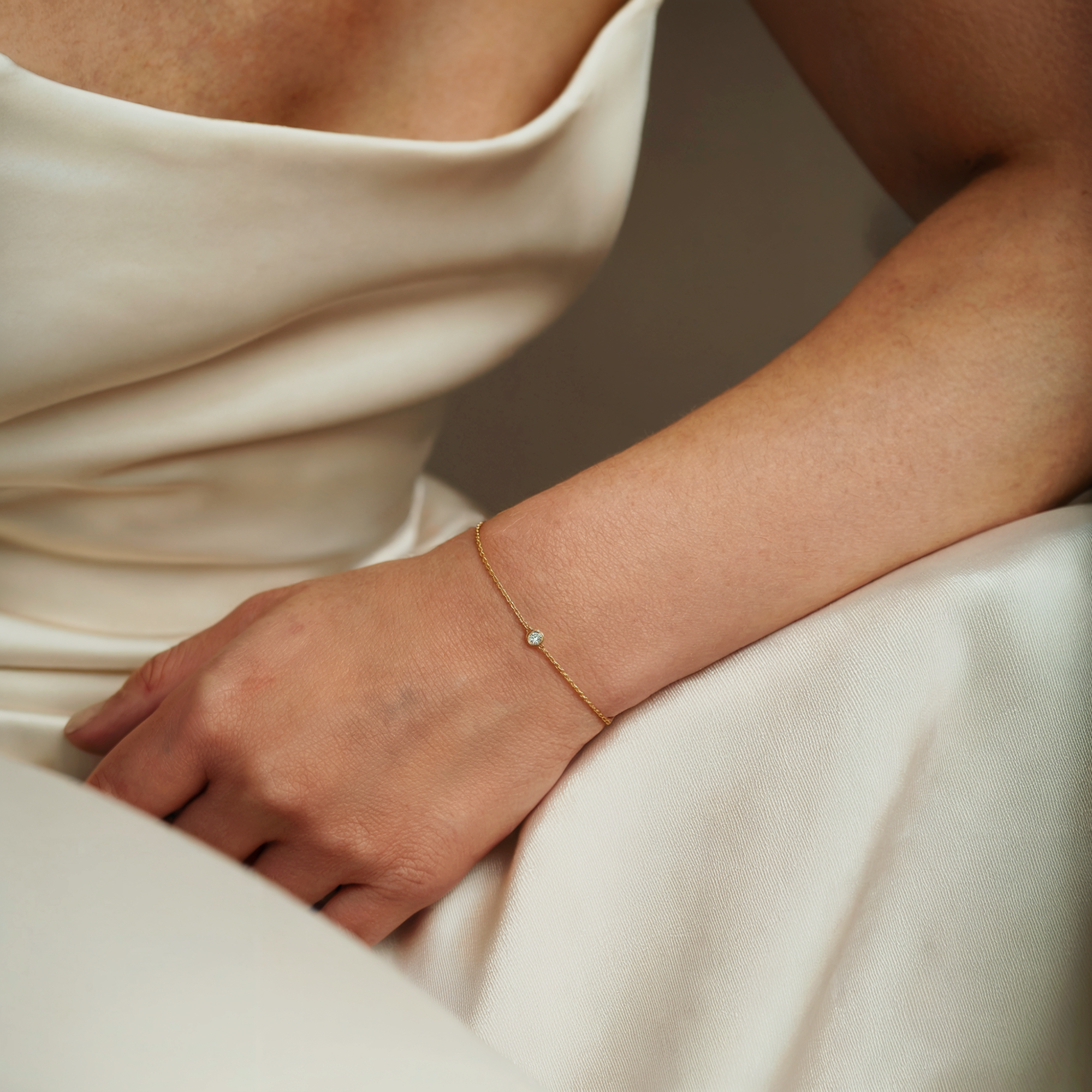 Solitaire Diamond Bracelet 14K Gold