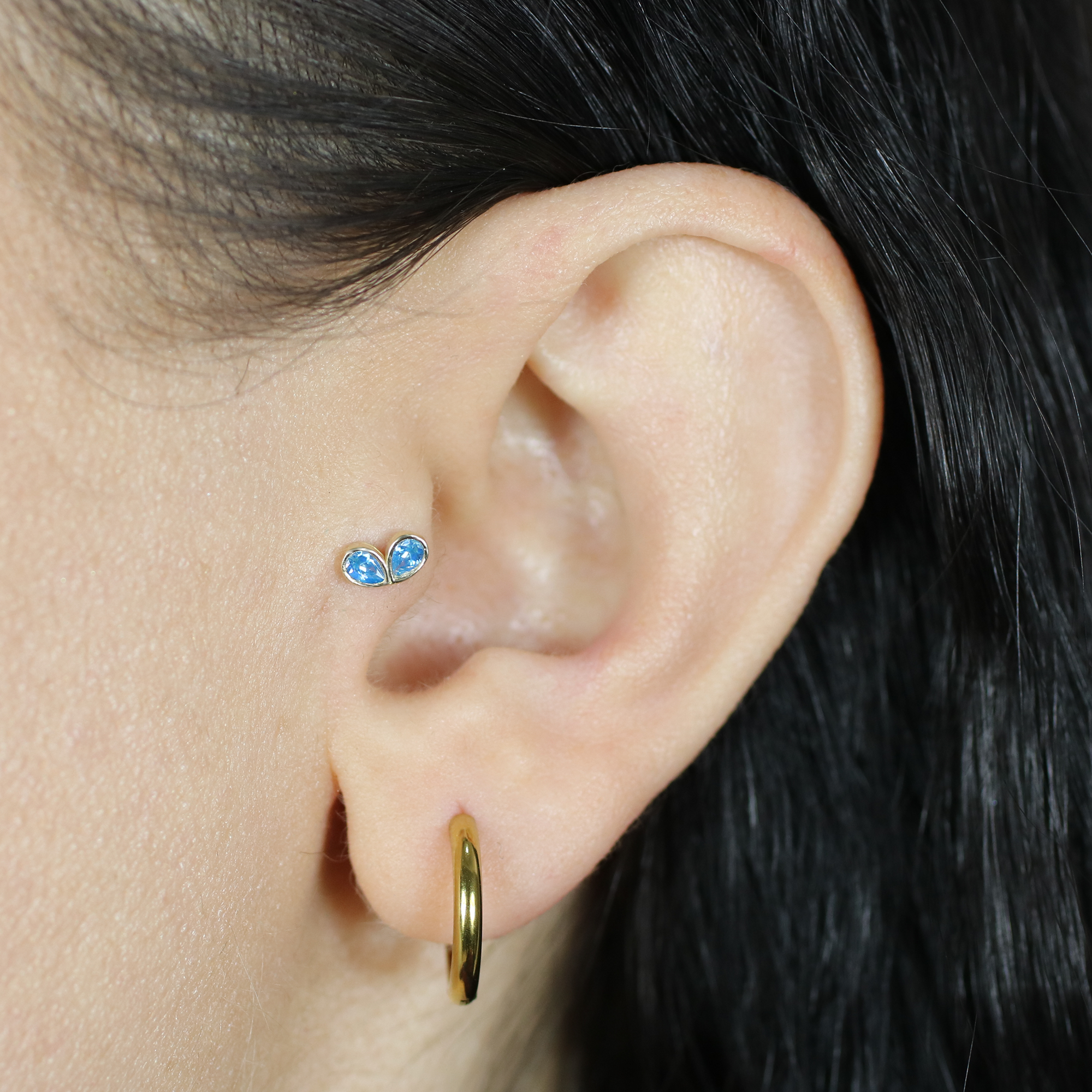Gleaming Sapphire Duo Flatback Ear Piercing 14K Gold with CZ Stone