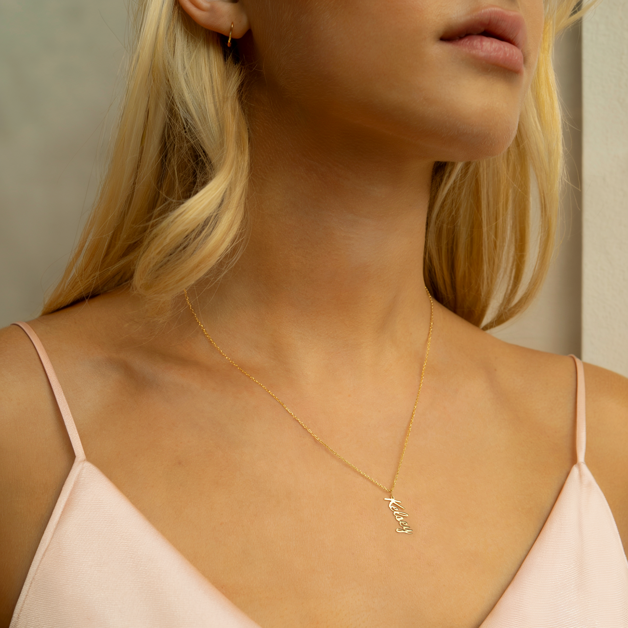 Custom Vertical Name Necklace – Handcrafted in 14K Gold
