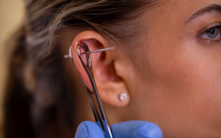 How to Pierce Forward Helix at Home – Lunia Atelier