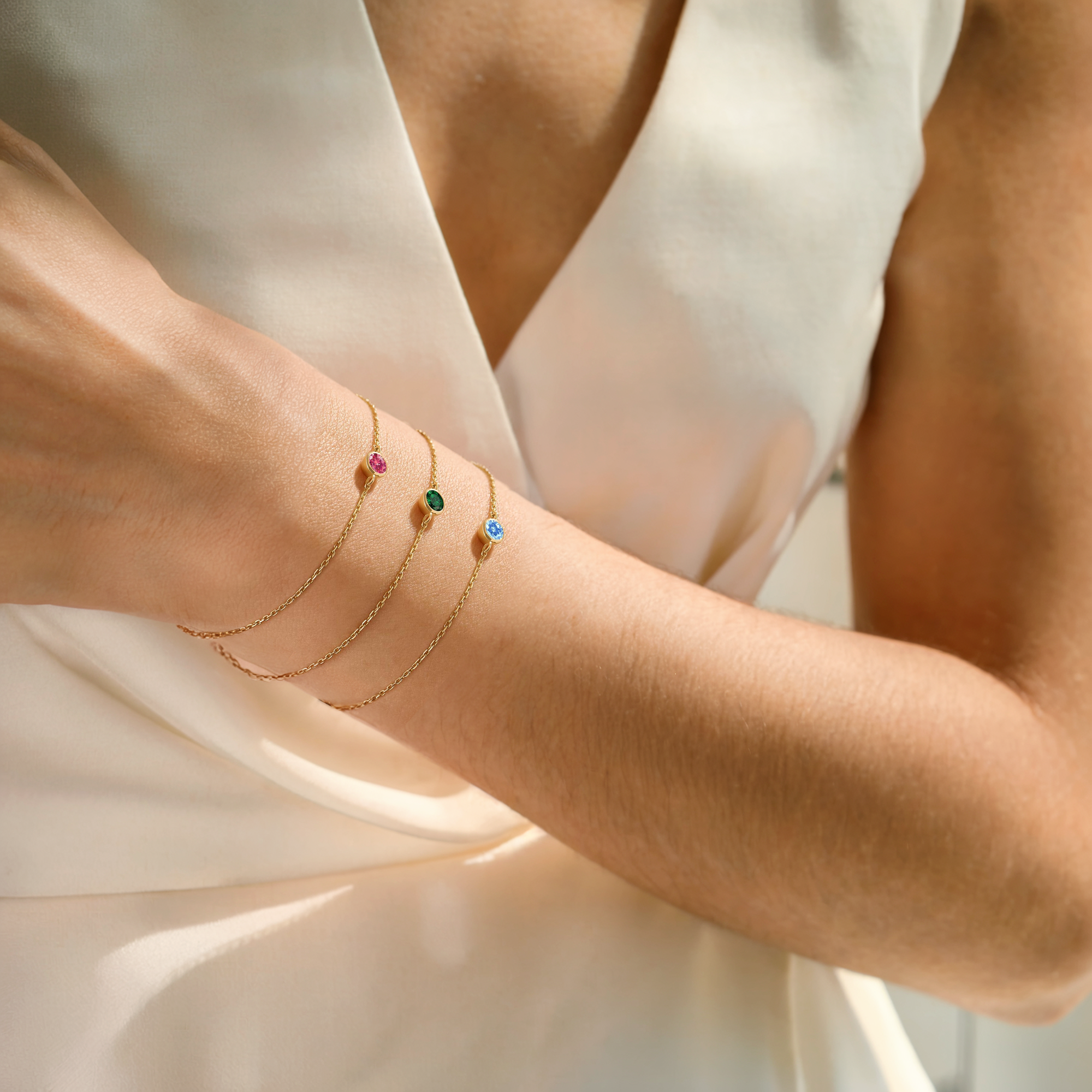 custom 14k gold personalized bracelet with engraved name