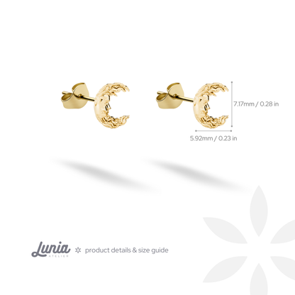 Crescent proportions are marked at 5.92 mm wide by 7.17 mm high on the Lunia size card