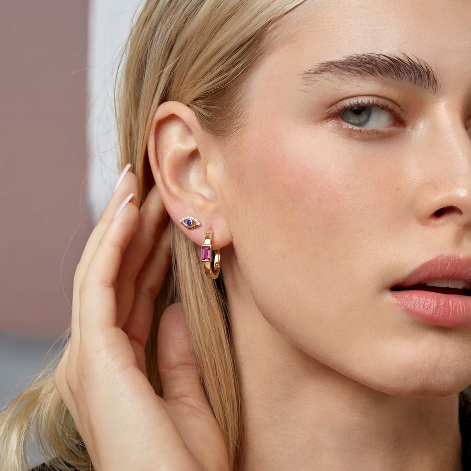 Fine jewelry earrings crafted with solid gold 14K