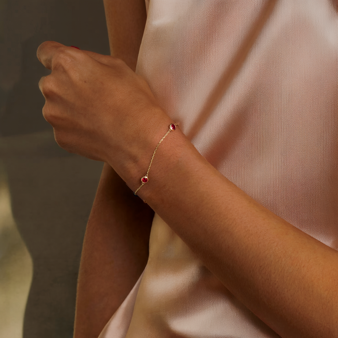  Chain Bracelet 14K Gold blends timeless design 