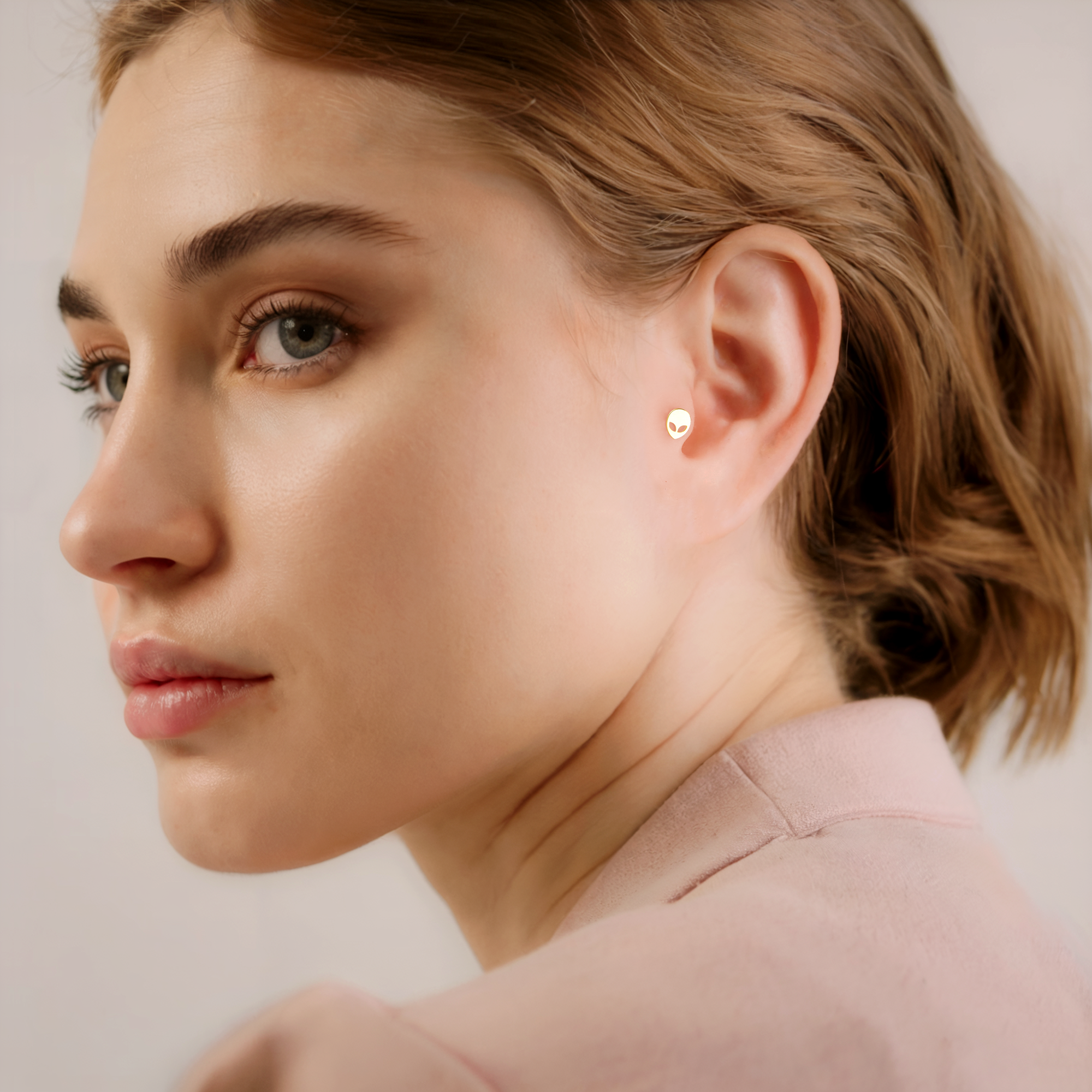 Alien Face Flatback Ear Piercing 14K Gold