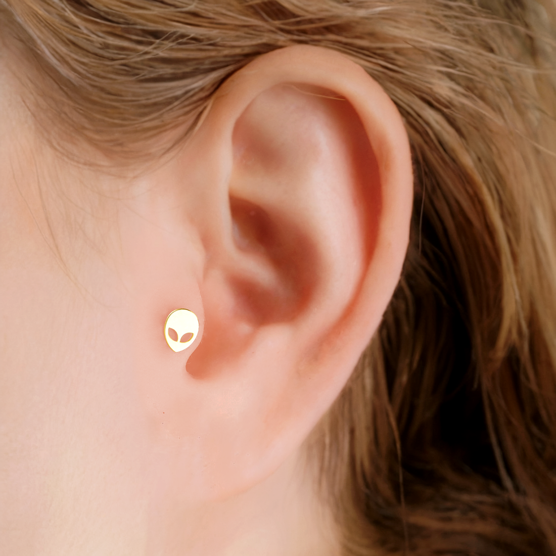 Alien Design Flat Back Ear Piercing in 14K Gold