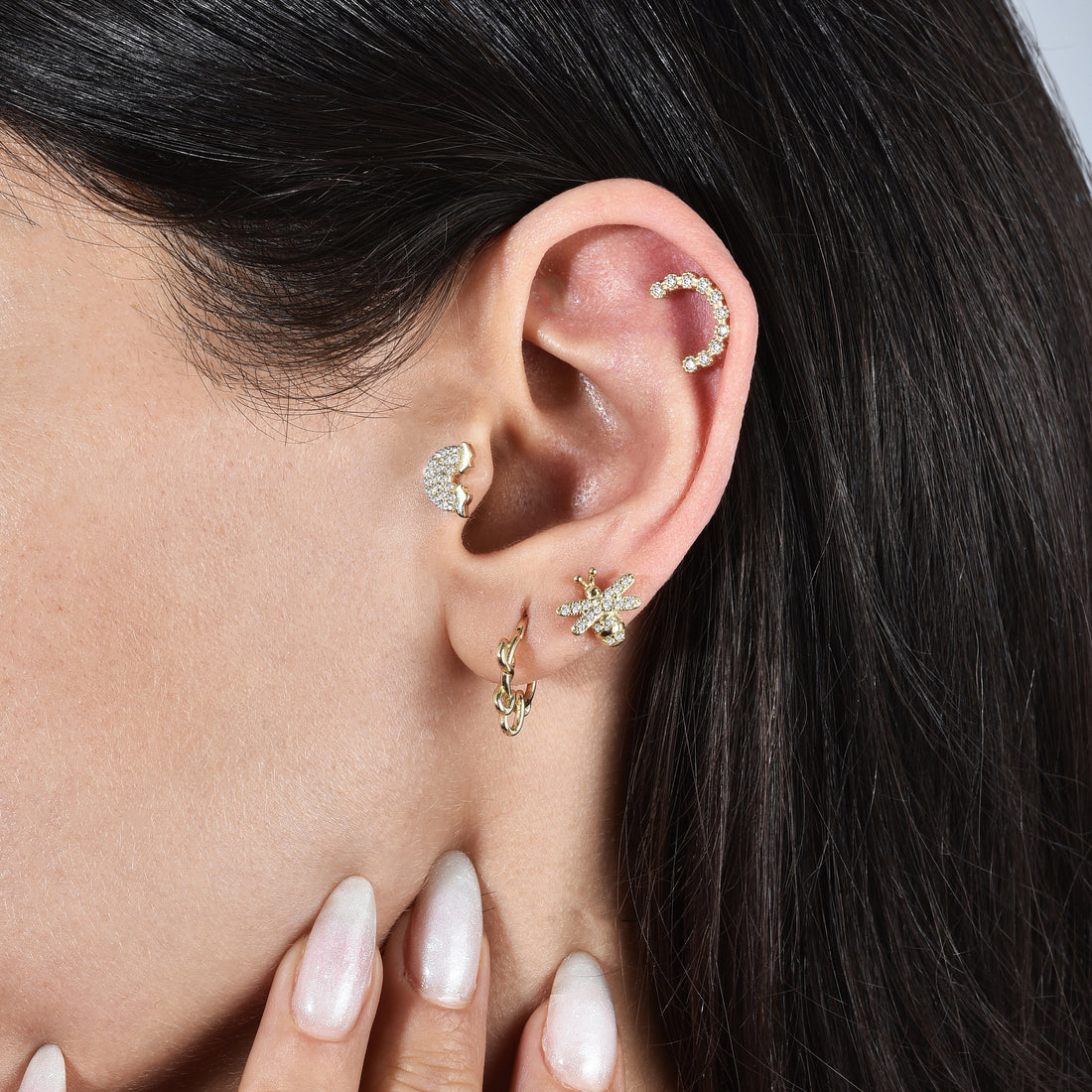 14K Gold Bee CZ Flatback Piercing







