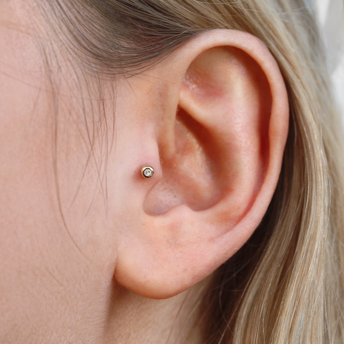 Lunia Atelier Birthstone Custom Gold Flatback Piercing