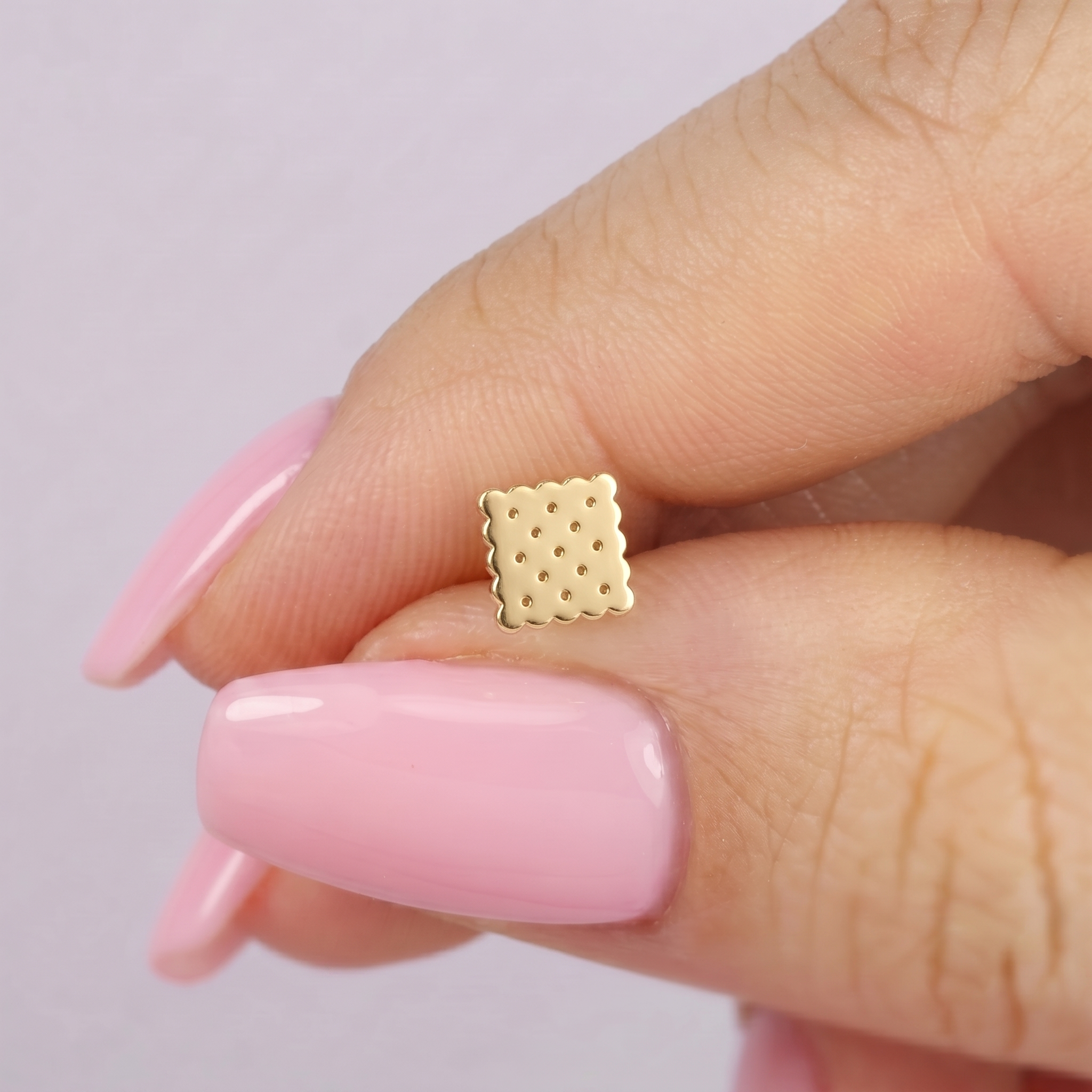 Biscuit Flatback Ear Piercing 14K Gold / Silver