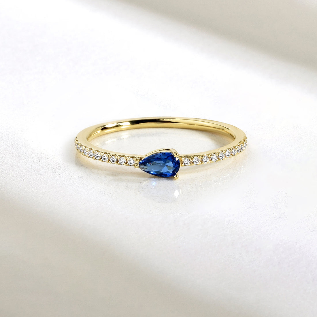 Blue Drop Single Row Diamond Ring 14K Gold
