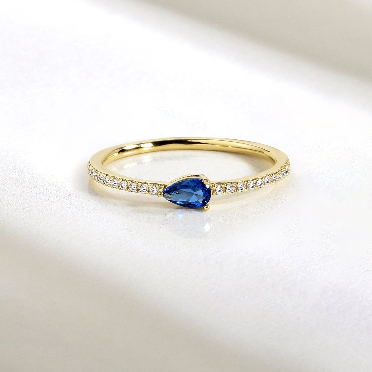 Blue Drop Single Row Diamond Ring 14K Gold