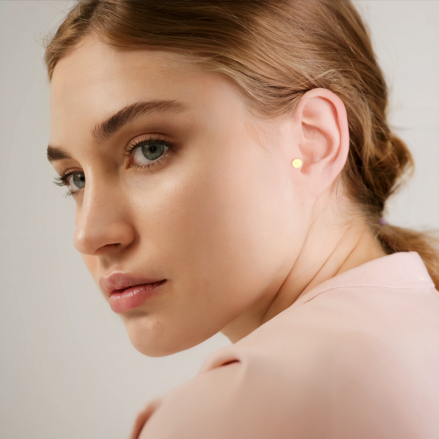 Circle Flatback Ear Piercing 14K Gold