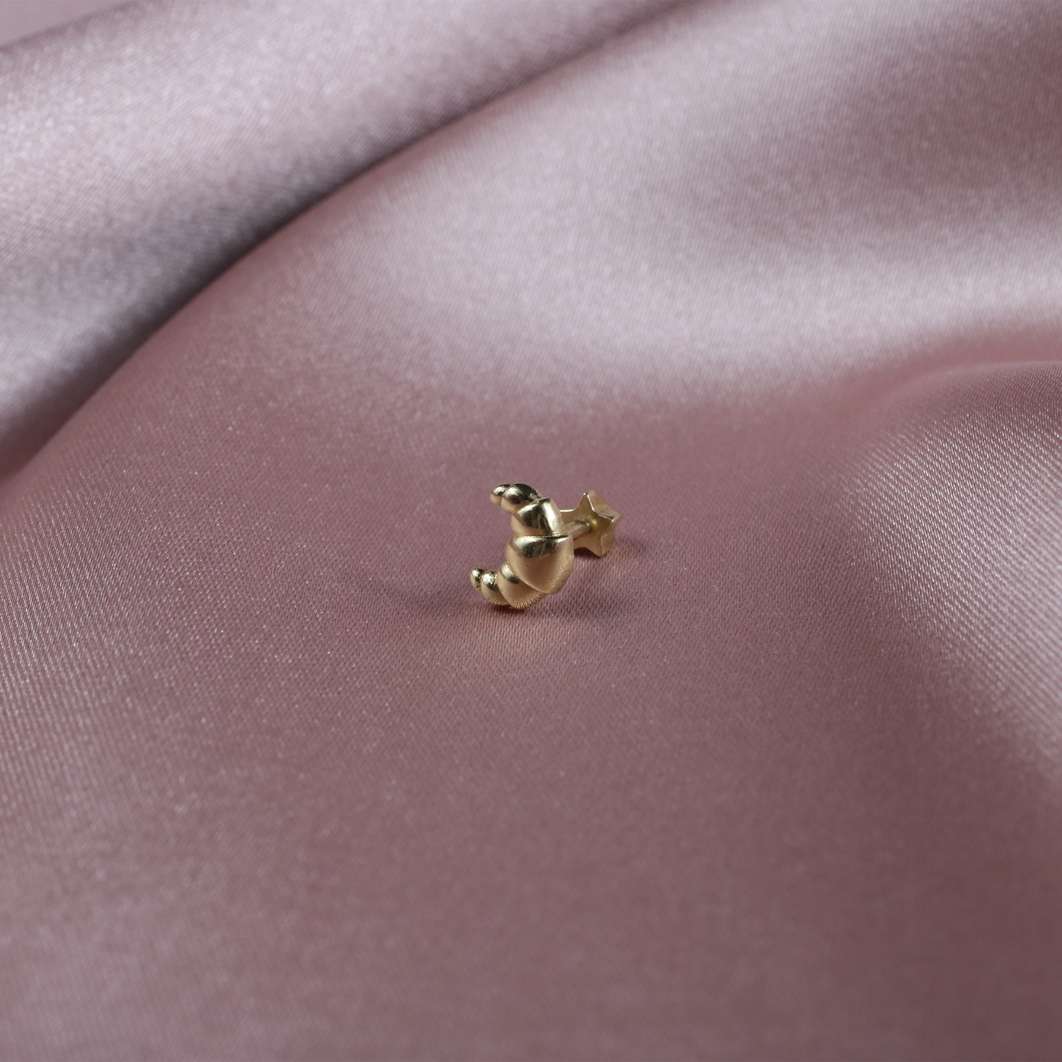 Croissant Flatback Ear Piercing 14K Gold