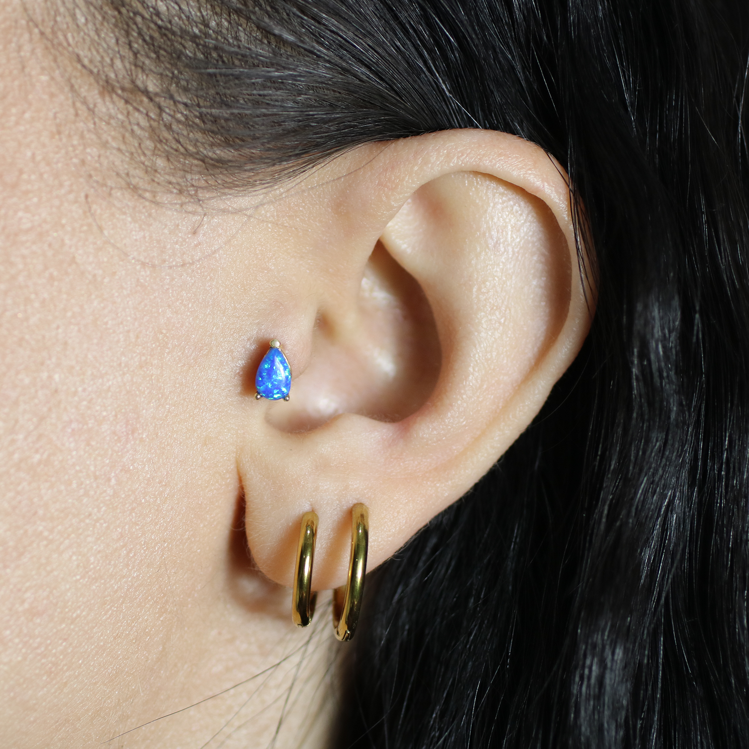 Sapphire Glow Flatback Ear Piercing 14K Gold with CZ Stone
