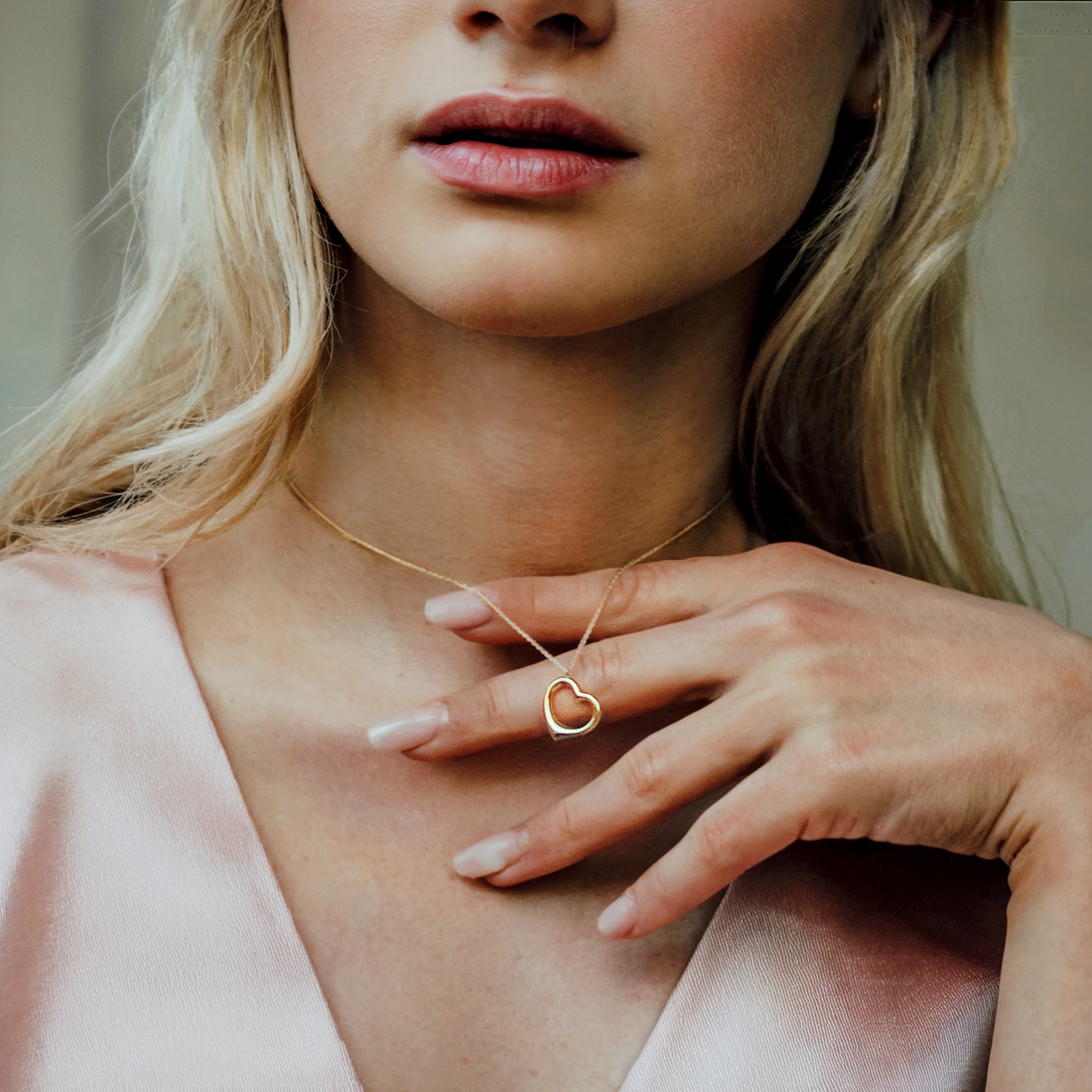 14K Gold Framed Heart Pendant Necklace
