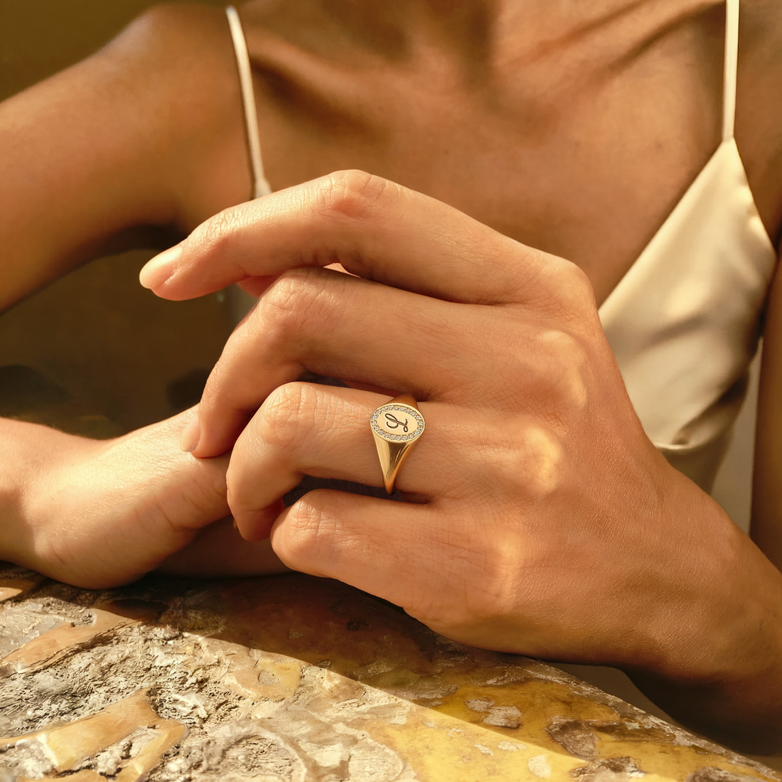 Oval Frame Letter Diamond Ring 14K Gold