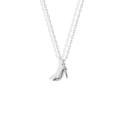 White gold stiletto pendant, bright and cool like polished silver