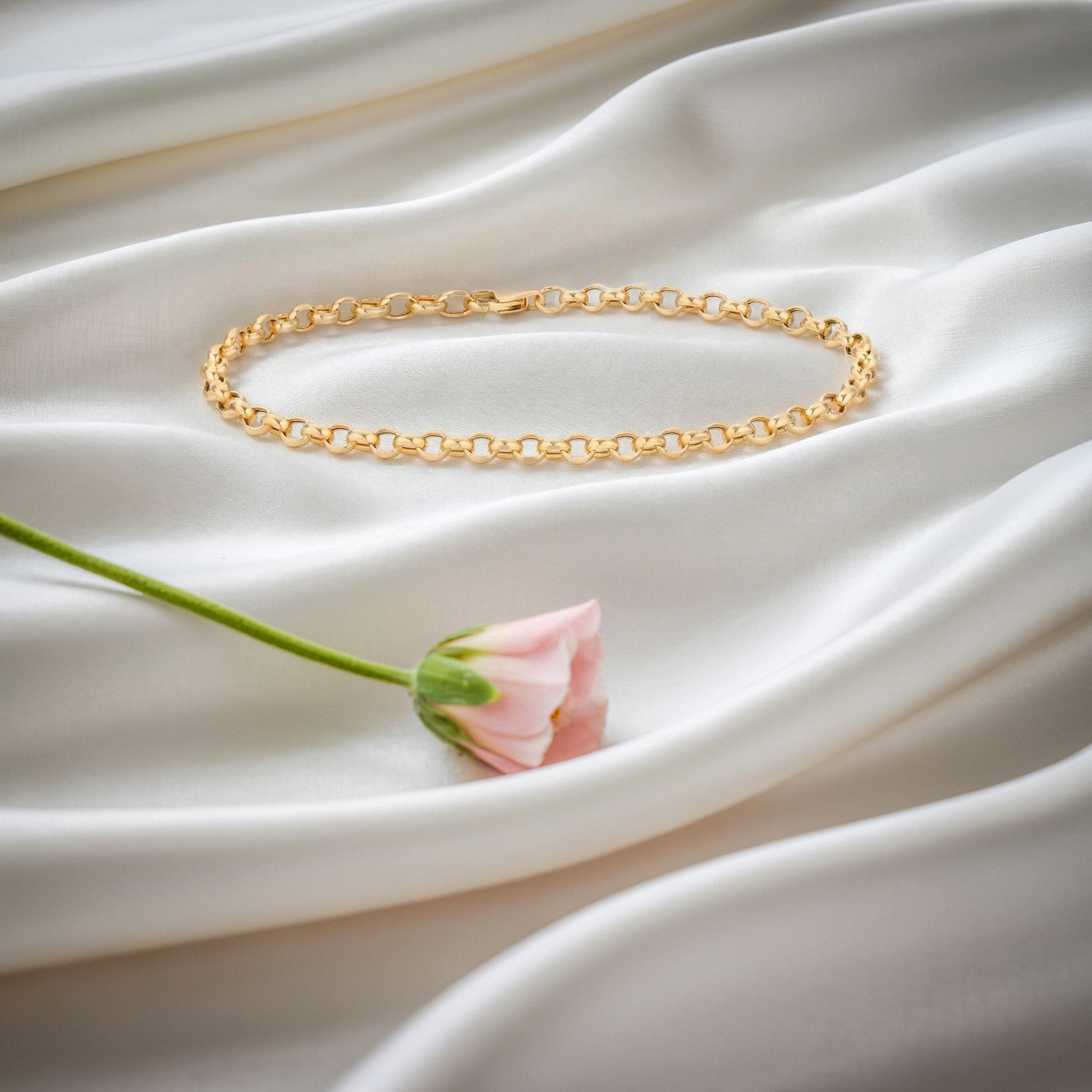 Interlocking Oval Rolo Chain Bracelet 14K Gold