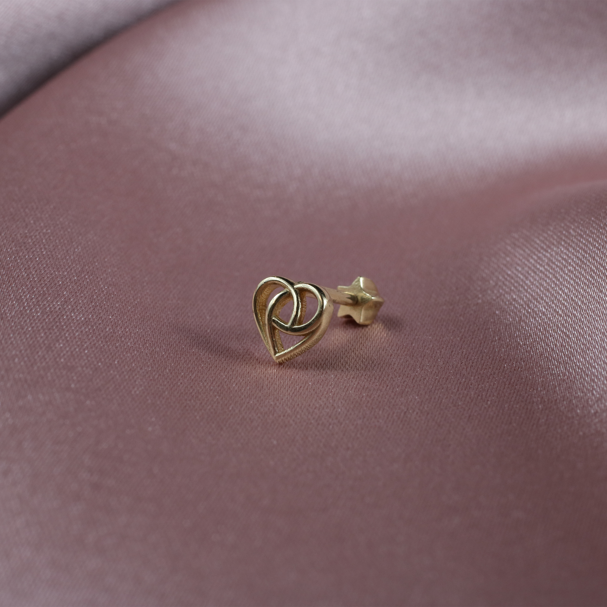 Knot Heart Flatback Ear Piercing 14K Gold