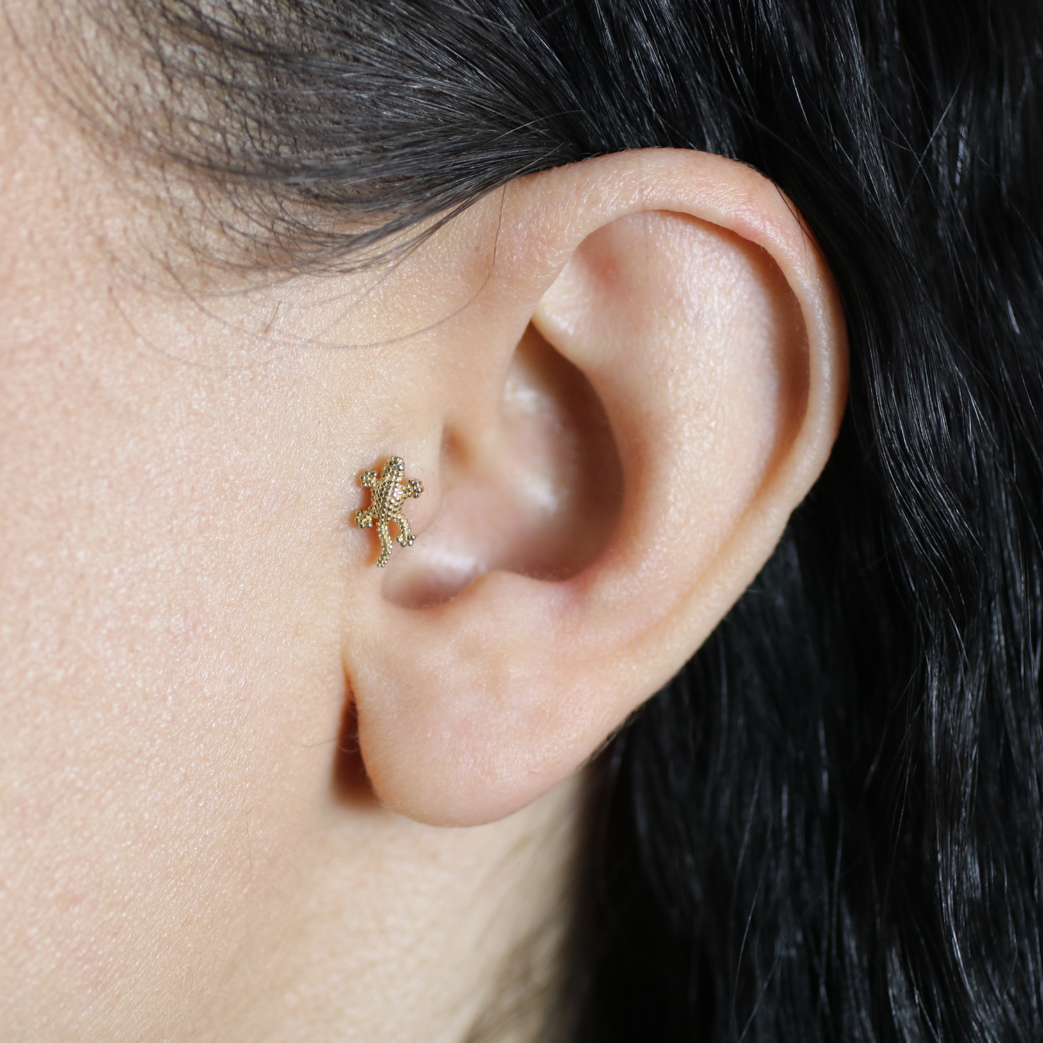 Gecko Flatback Ear Piercing 14K Gold