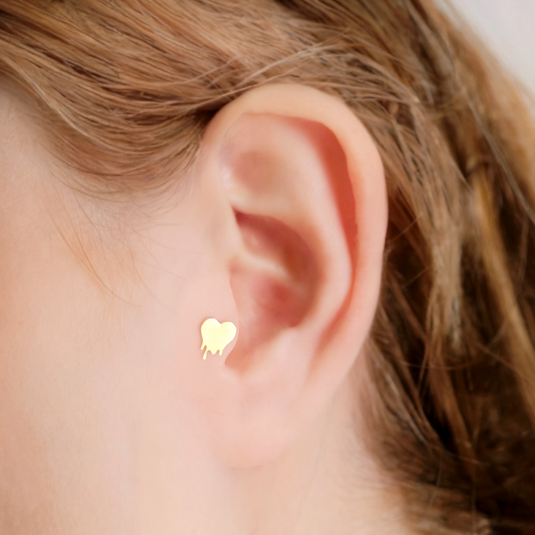 Handcrafted with care, this piercing adds a graceful touch to any look