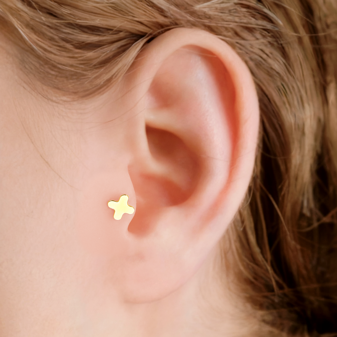 Made in Istanbul, Simple Cross Flatback Ear Piercing in 14K Gold 
