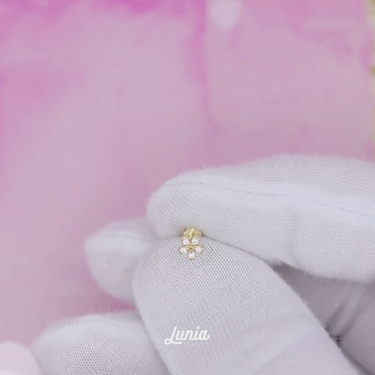 Daisy Flatback Ear Piercing 14K Gold with CZ Stone